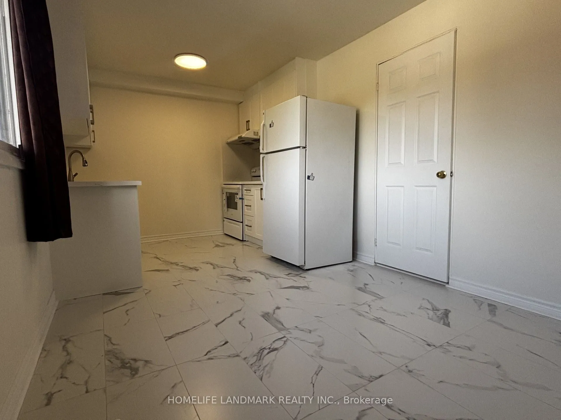 254 Sprucewood Court, #27