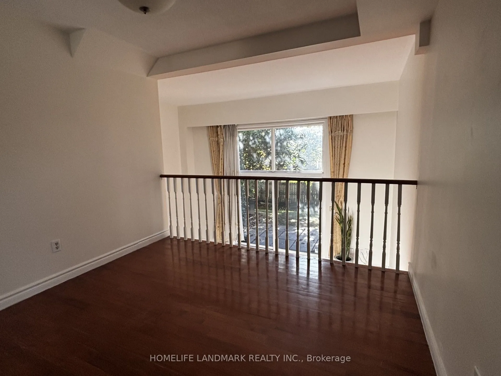 254 Sprucewood Court, #27