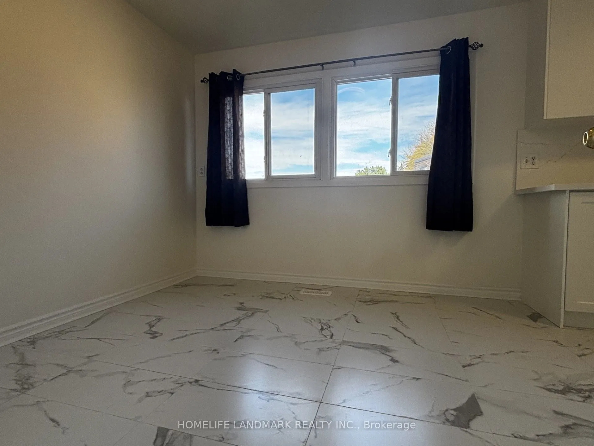 254 Sprucewood Court, #27