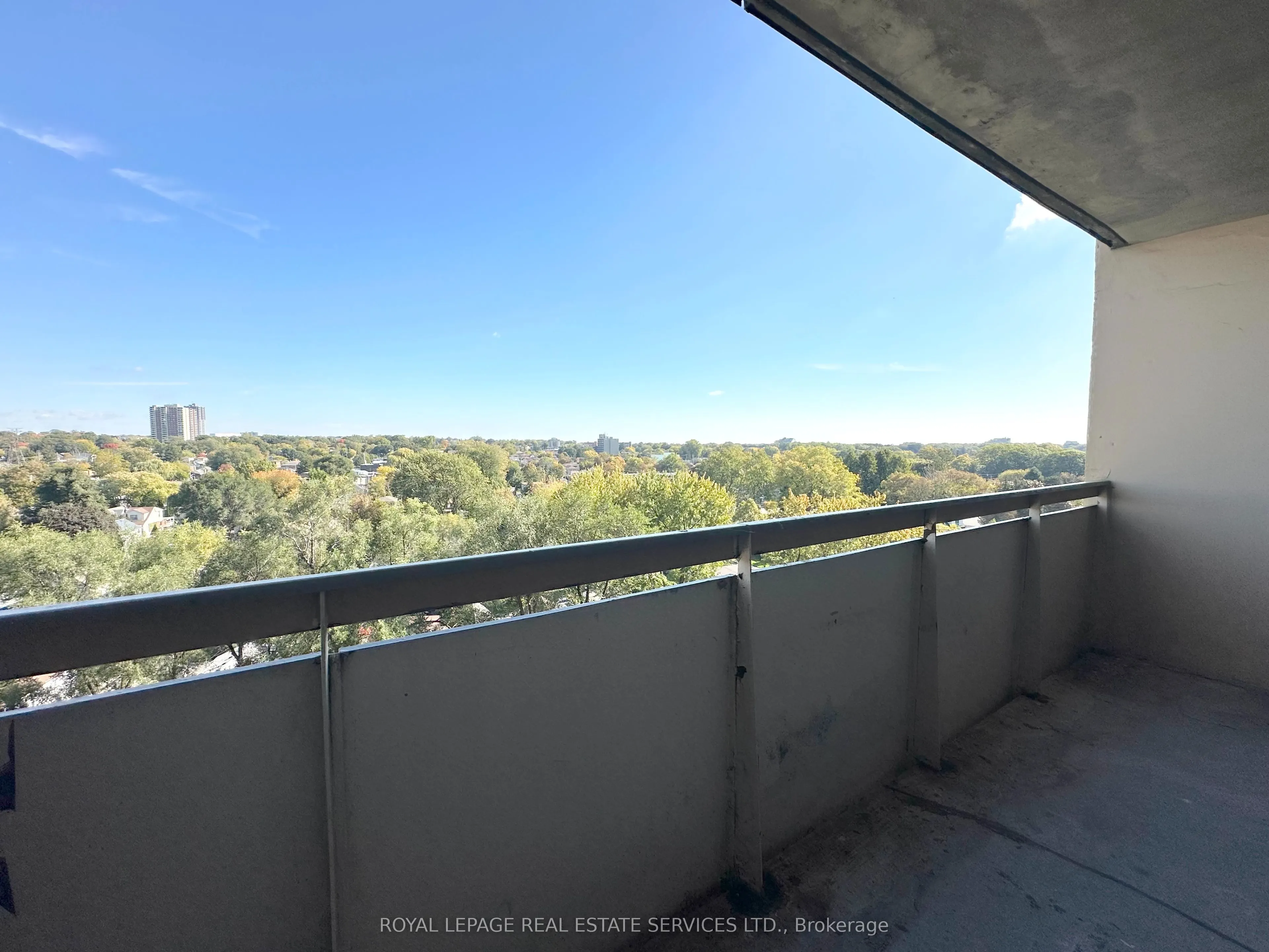 30 Denton Avenue, #1014