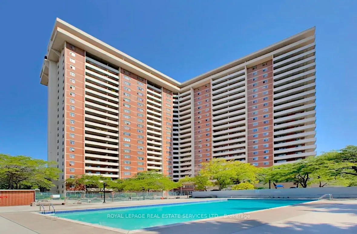 30 Denton Avenue, #1014