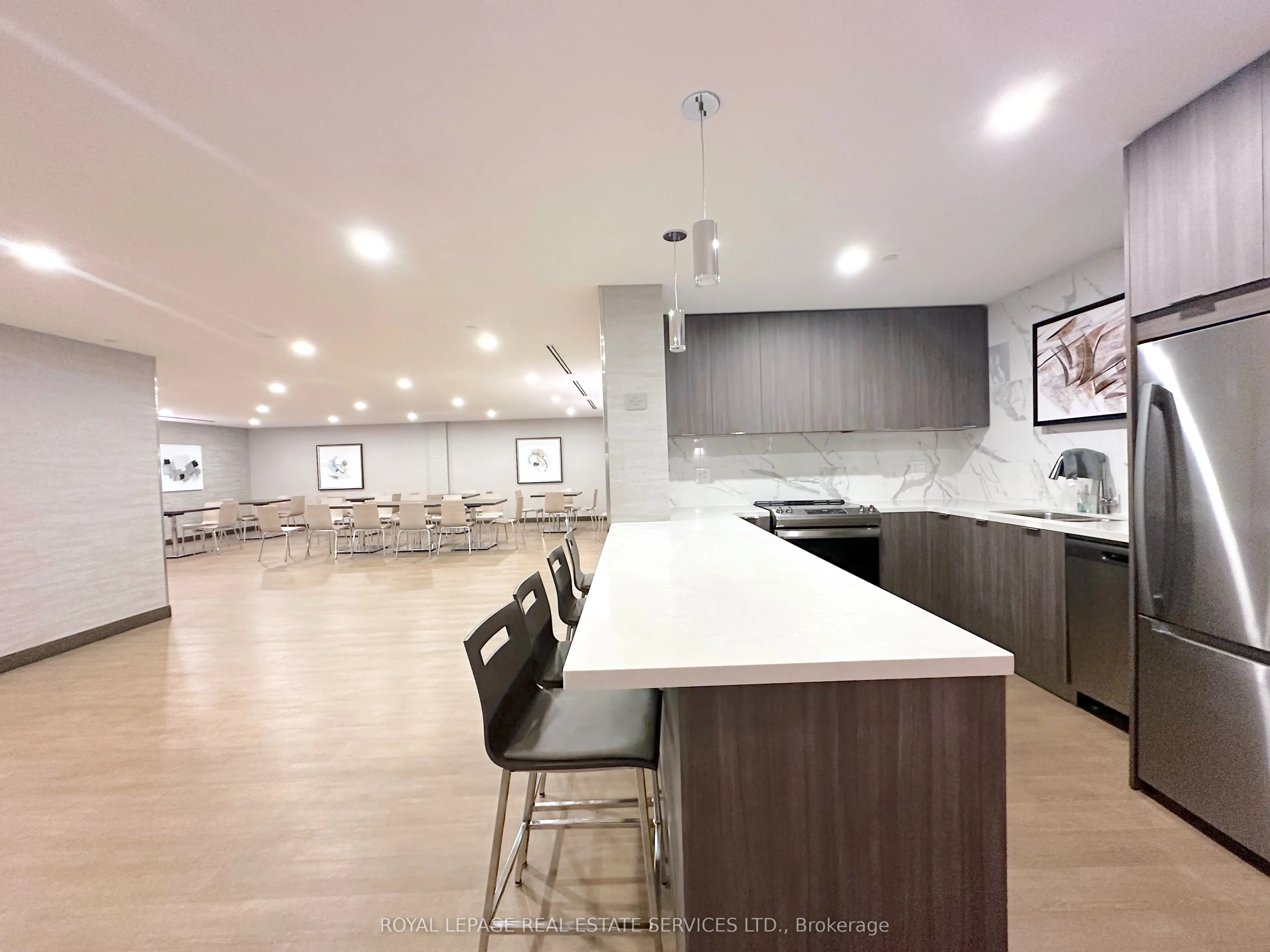 30 Denton Avenue, #215