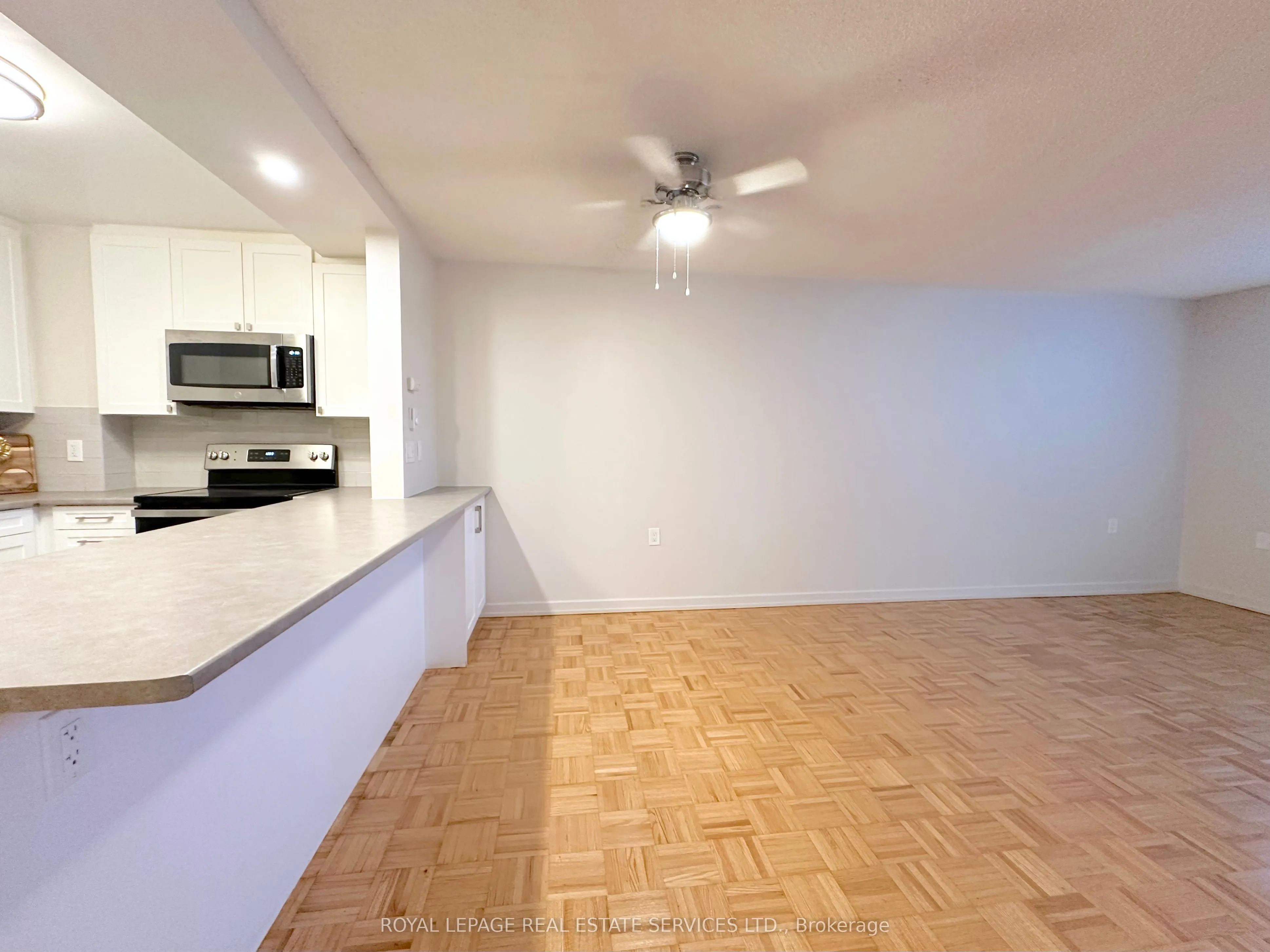 30 Denton Avenue, #115