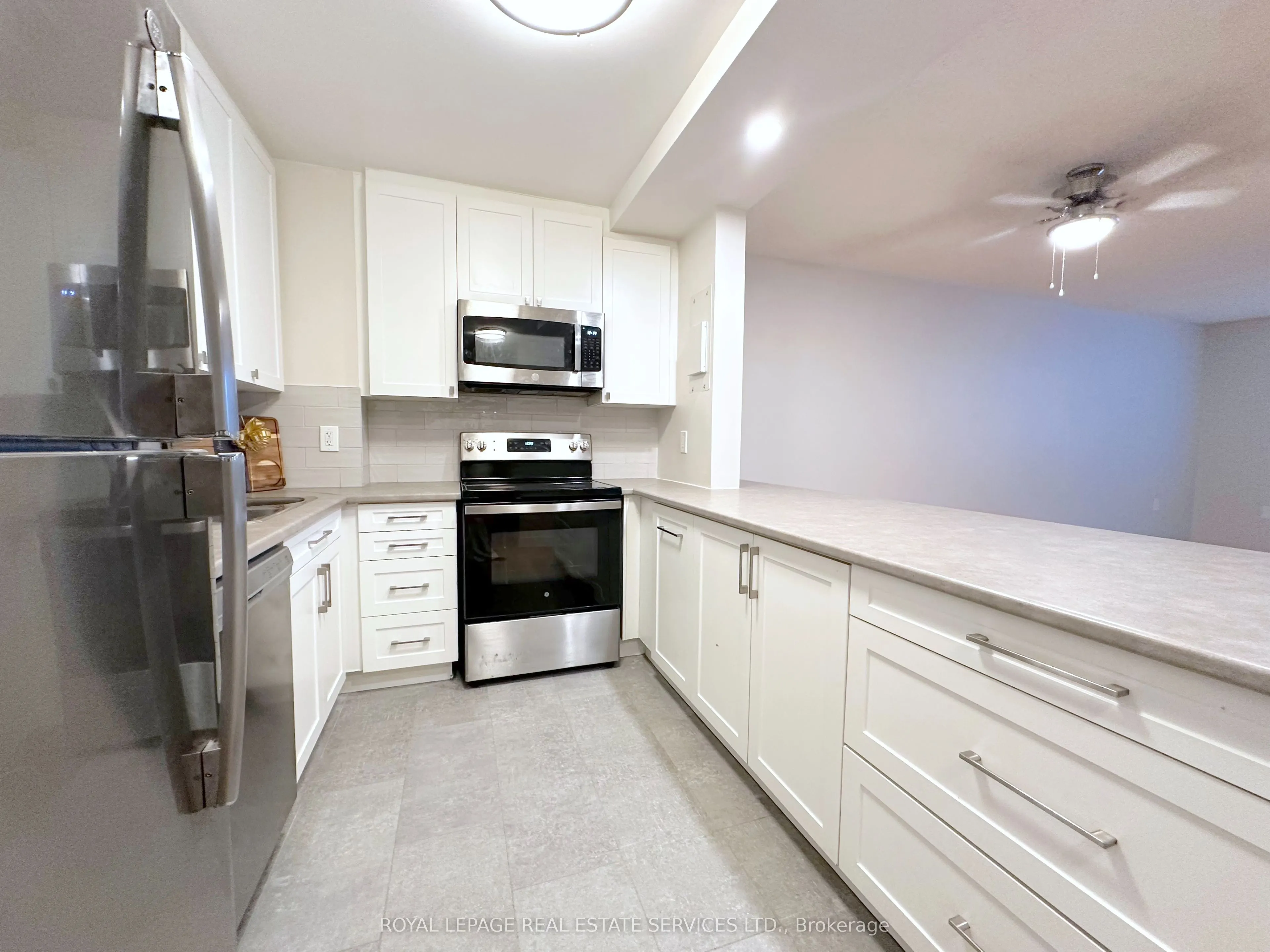30 Denton Avenue, #115