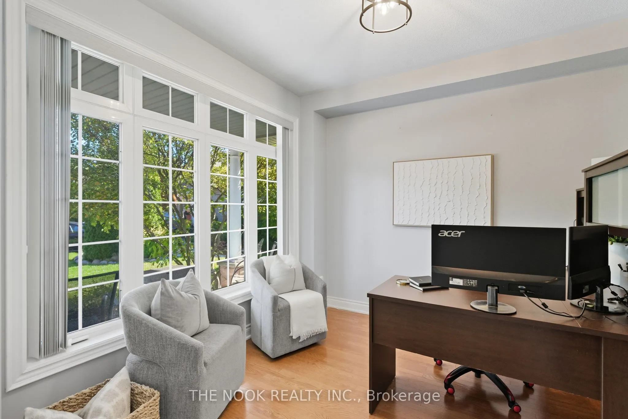 42 Bridle Court