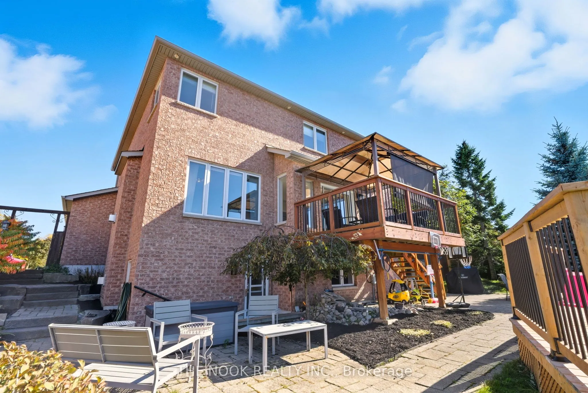 42 Bridle Court