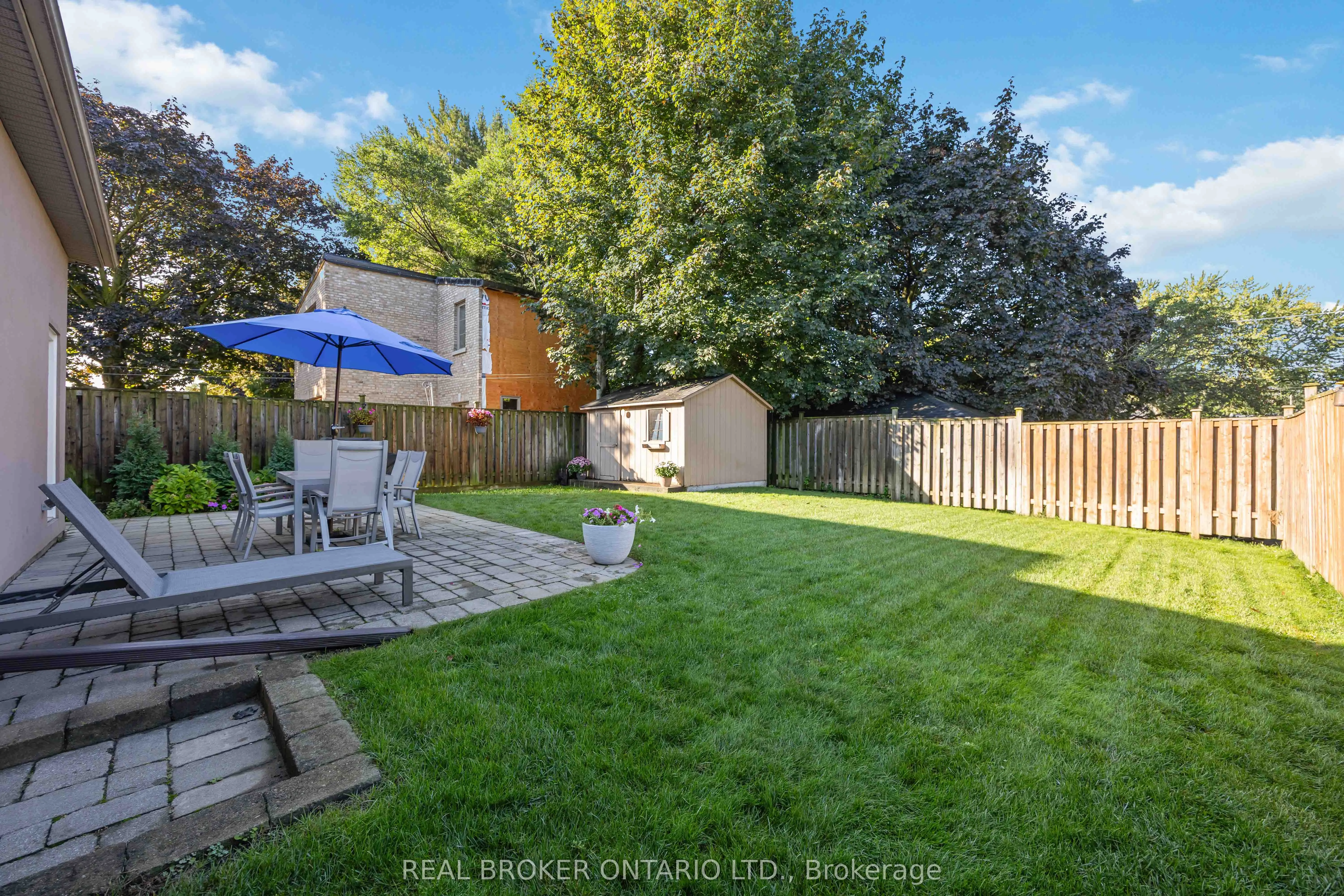 122 Cedarcrest Boulevard