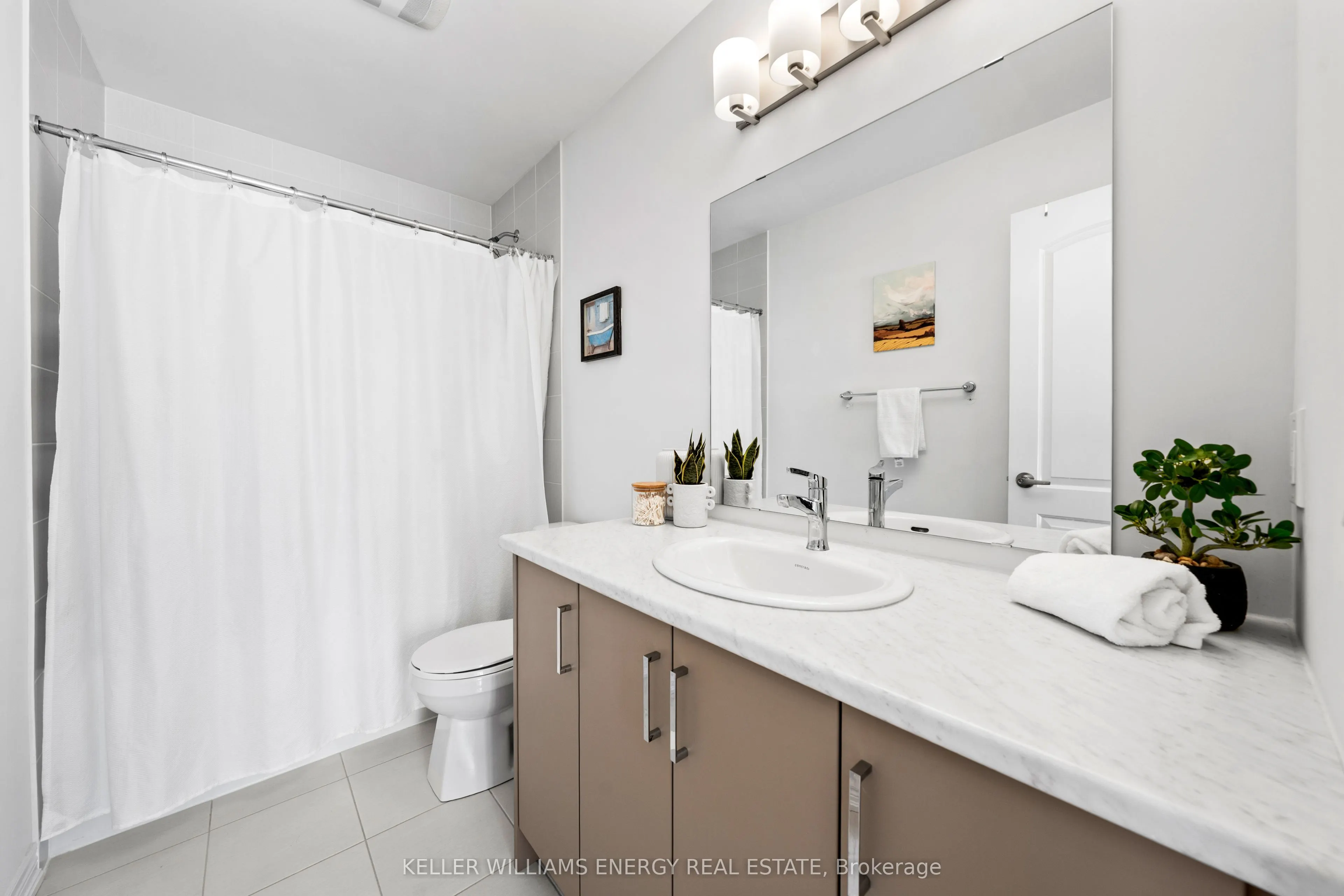 62 Sorbara Way