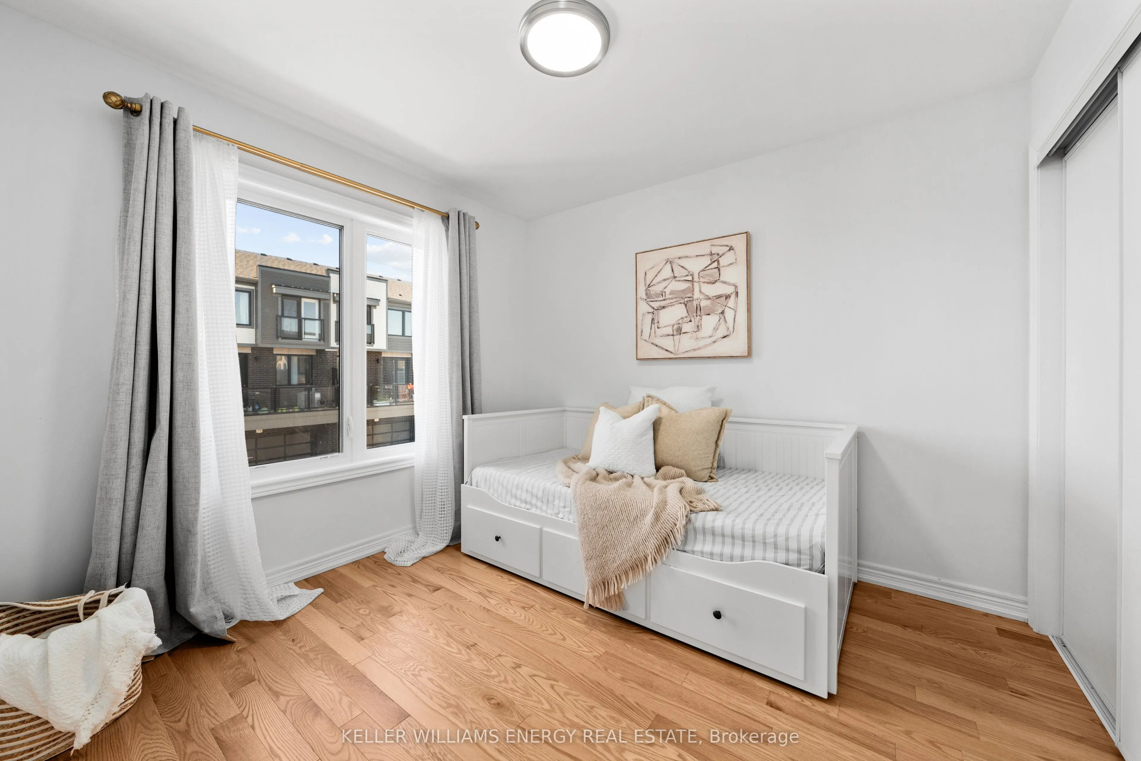 62 Sorbara Way