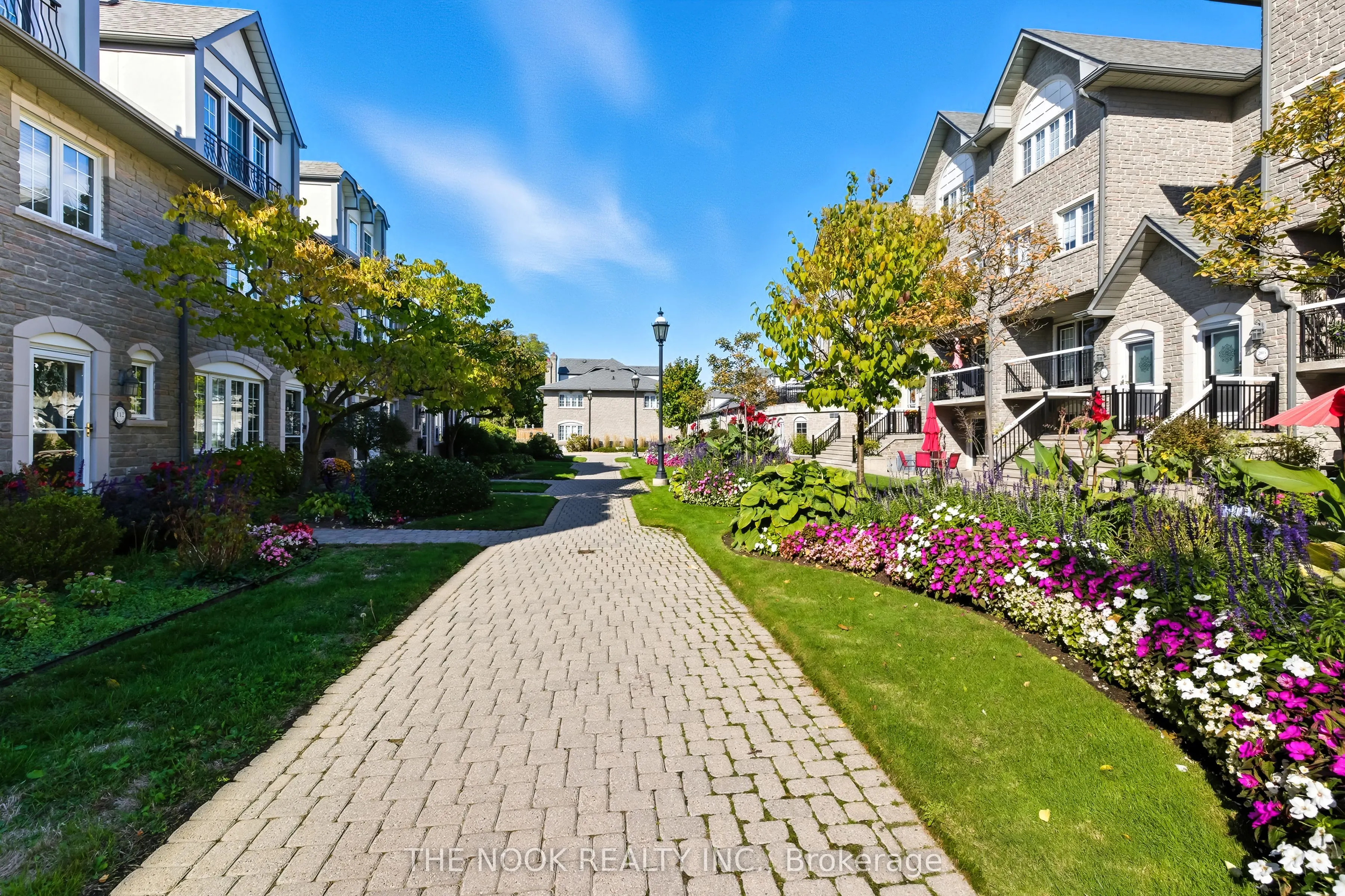 1995 Royal Road, #102