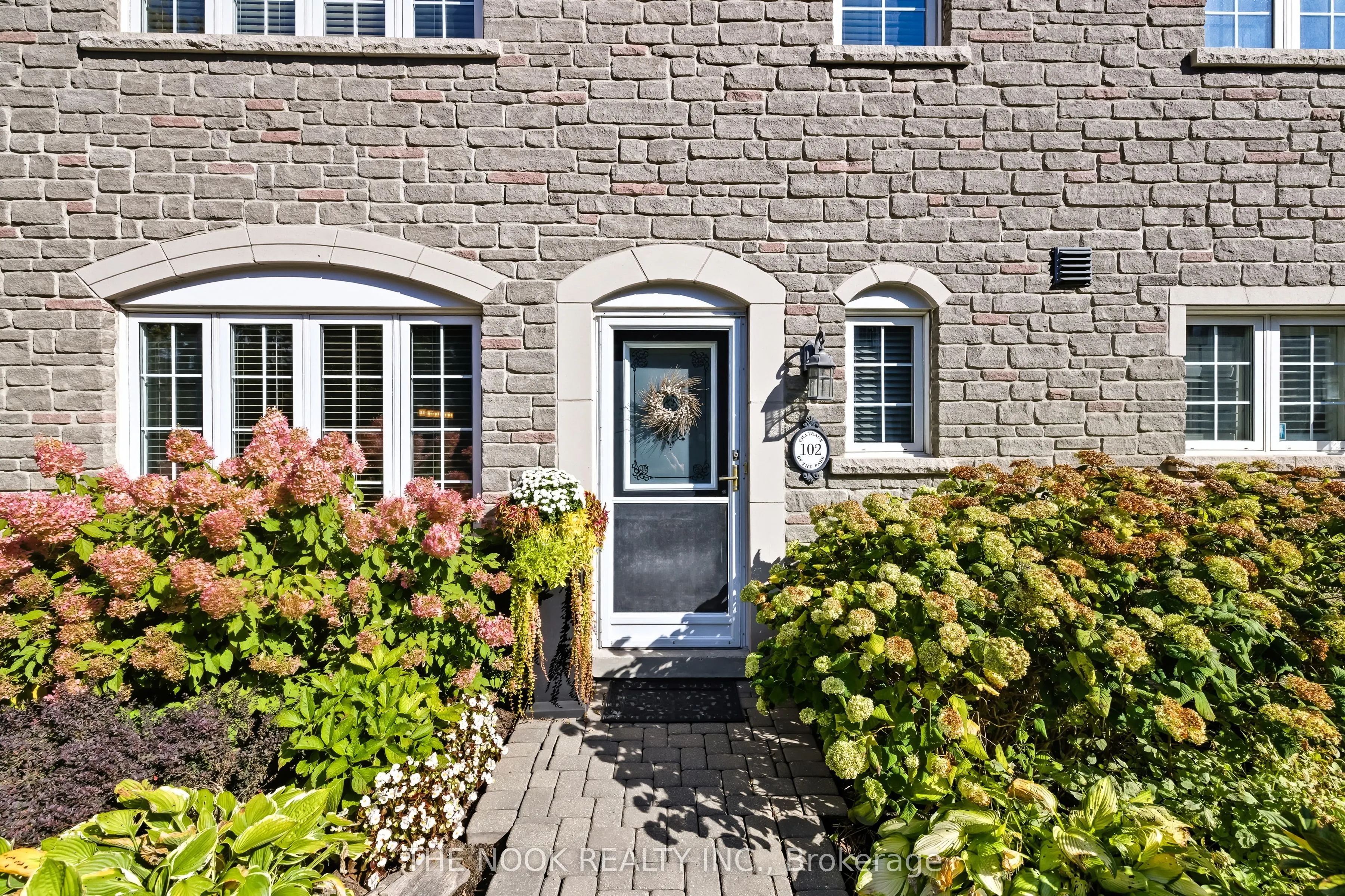 1995 Royal Road, #102