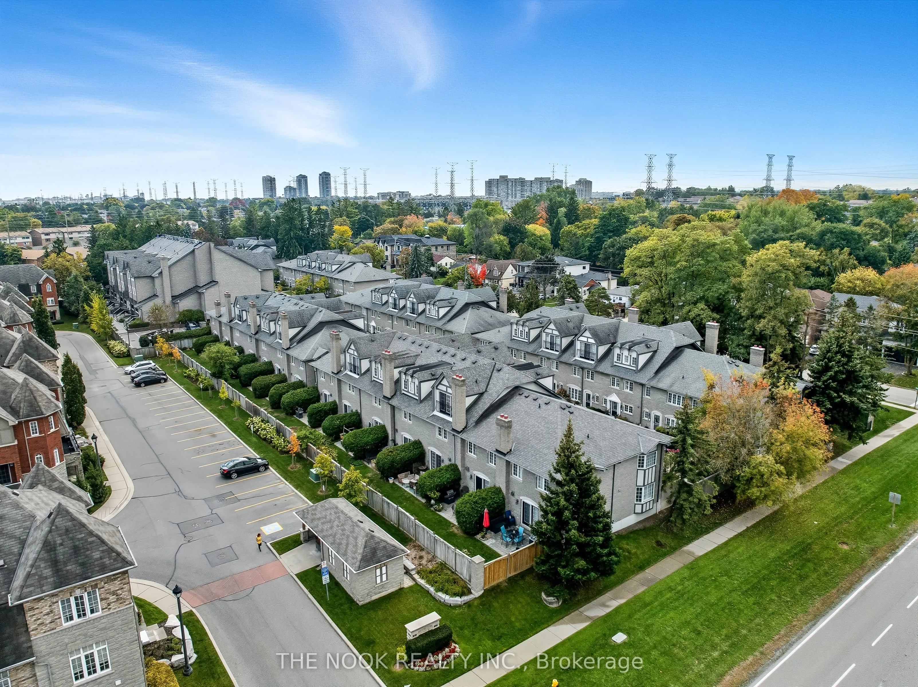 1995 Royal Road, #102