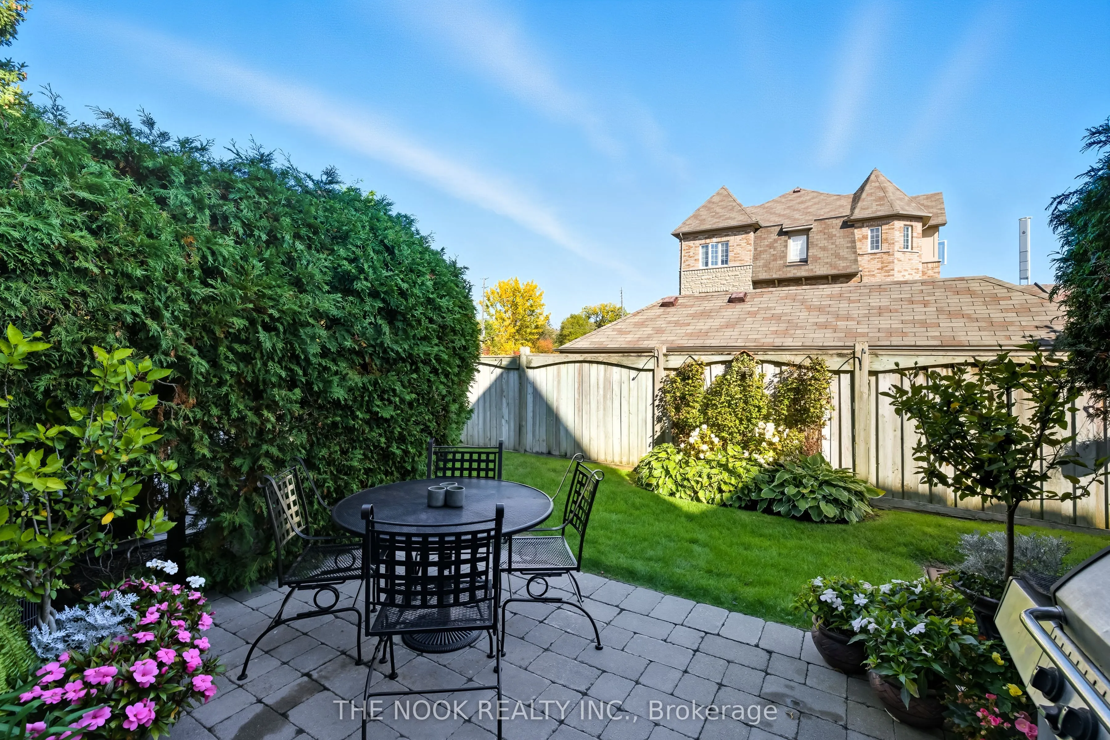 1995 Royal Road, #102