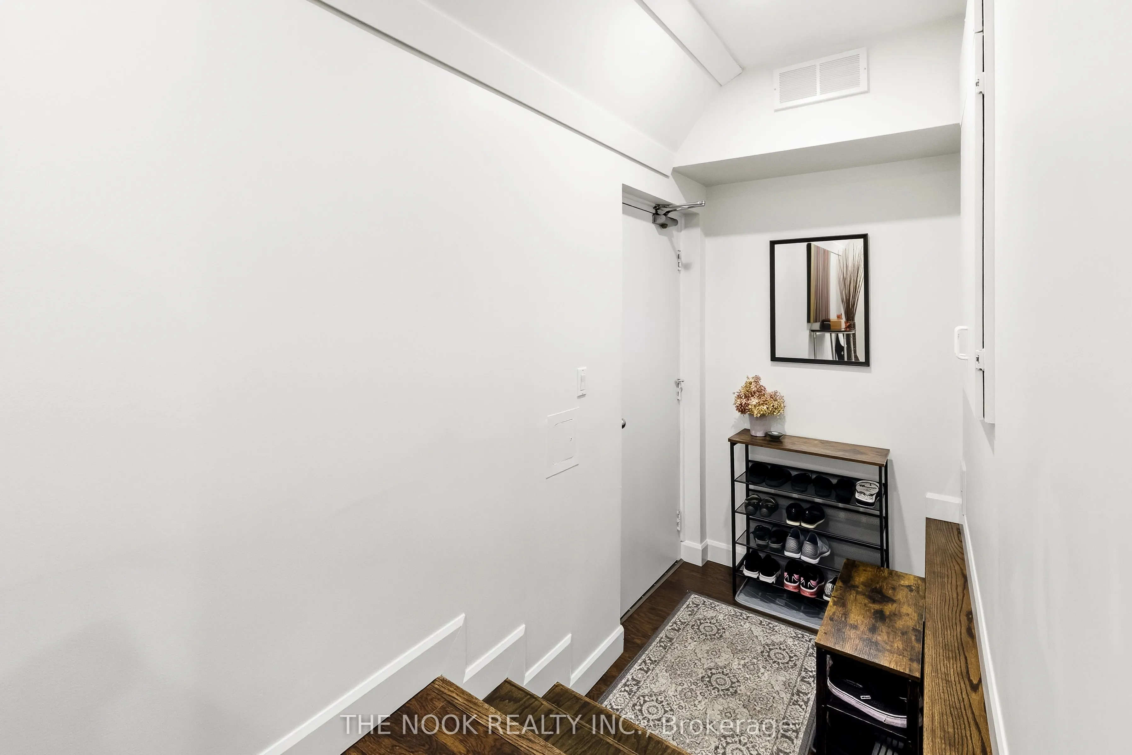 1995 Royal Road, #102
