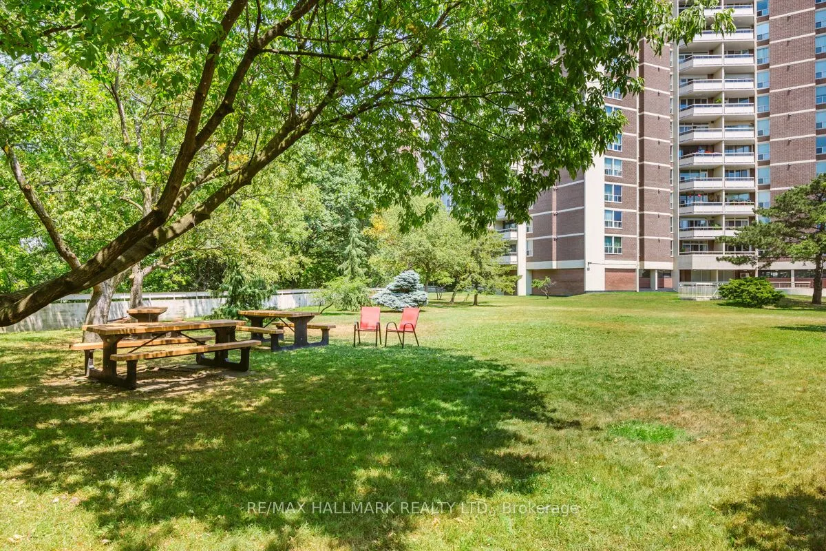 980 Broadview Avenue, #802