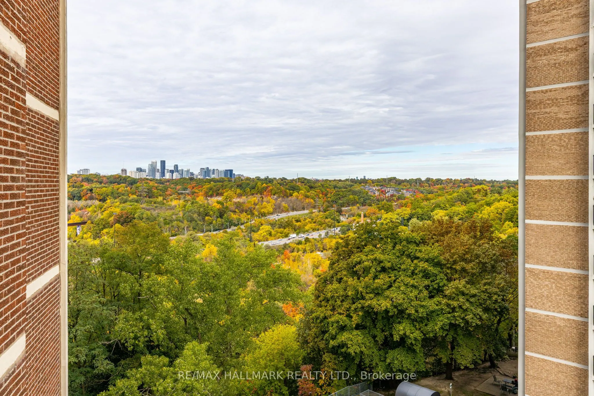 980 Broadview Avenue, #802