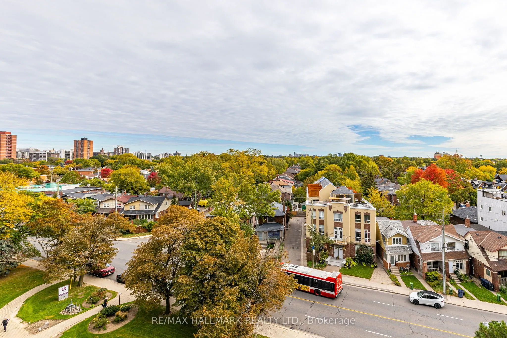 980 Broadview Avenue, #802
