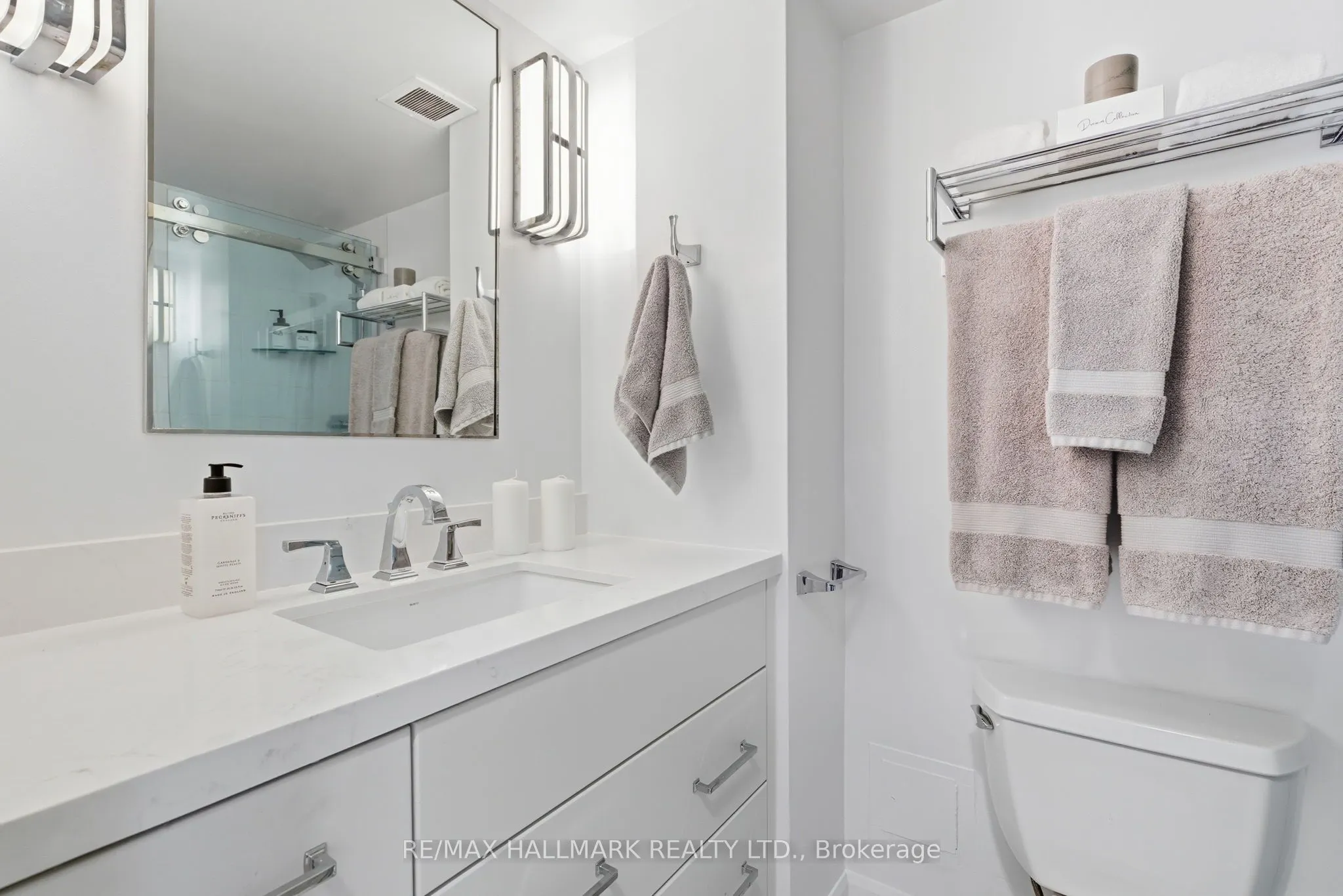 980 Broadview Avenue, #802