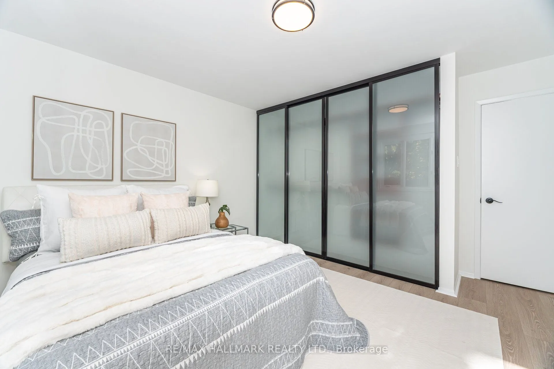 90 Kippendavie Avenue, ##5