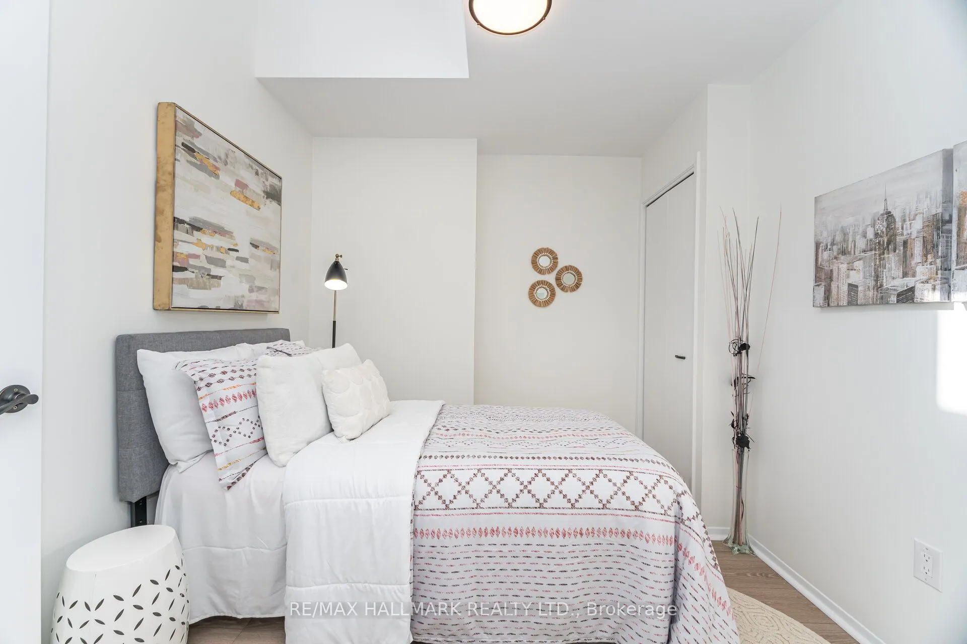 90 Kippendavie Avenue, ##5