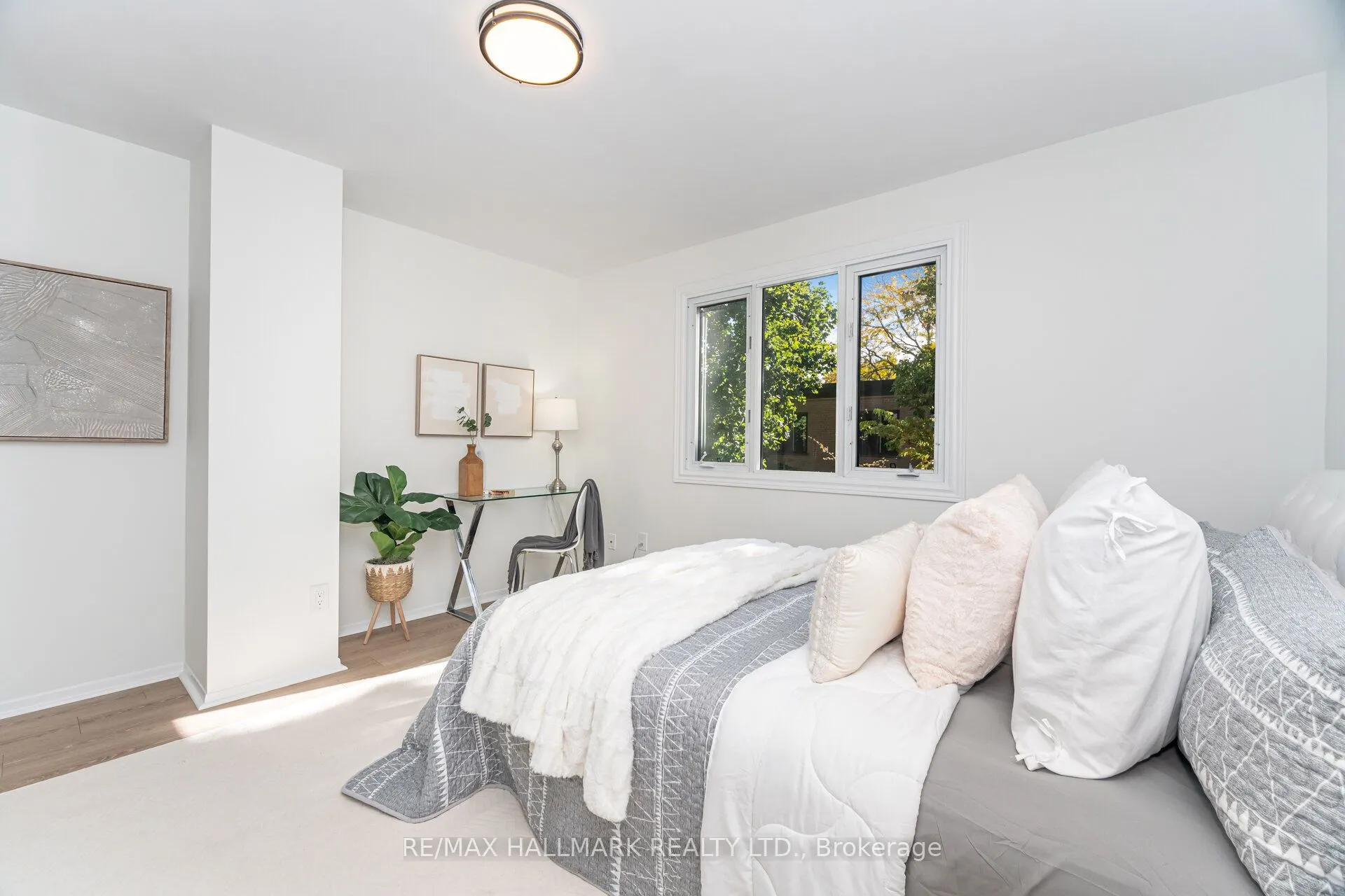90 Kippendavie Avenue, ##5