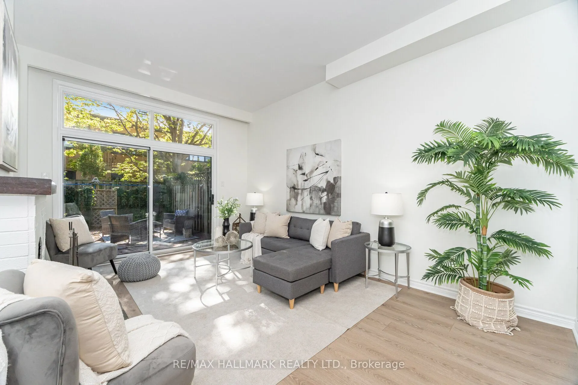 90 Kippendavie Avenue, ##5