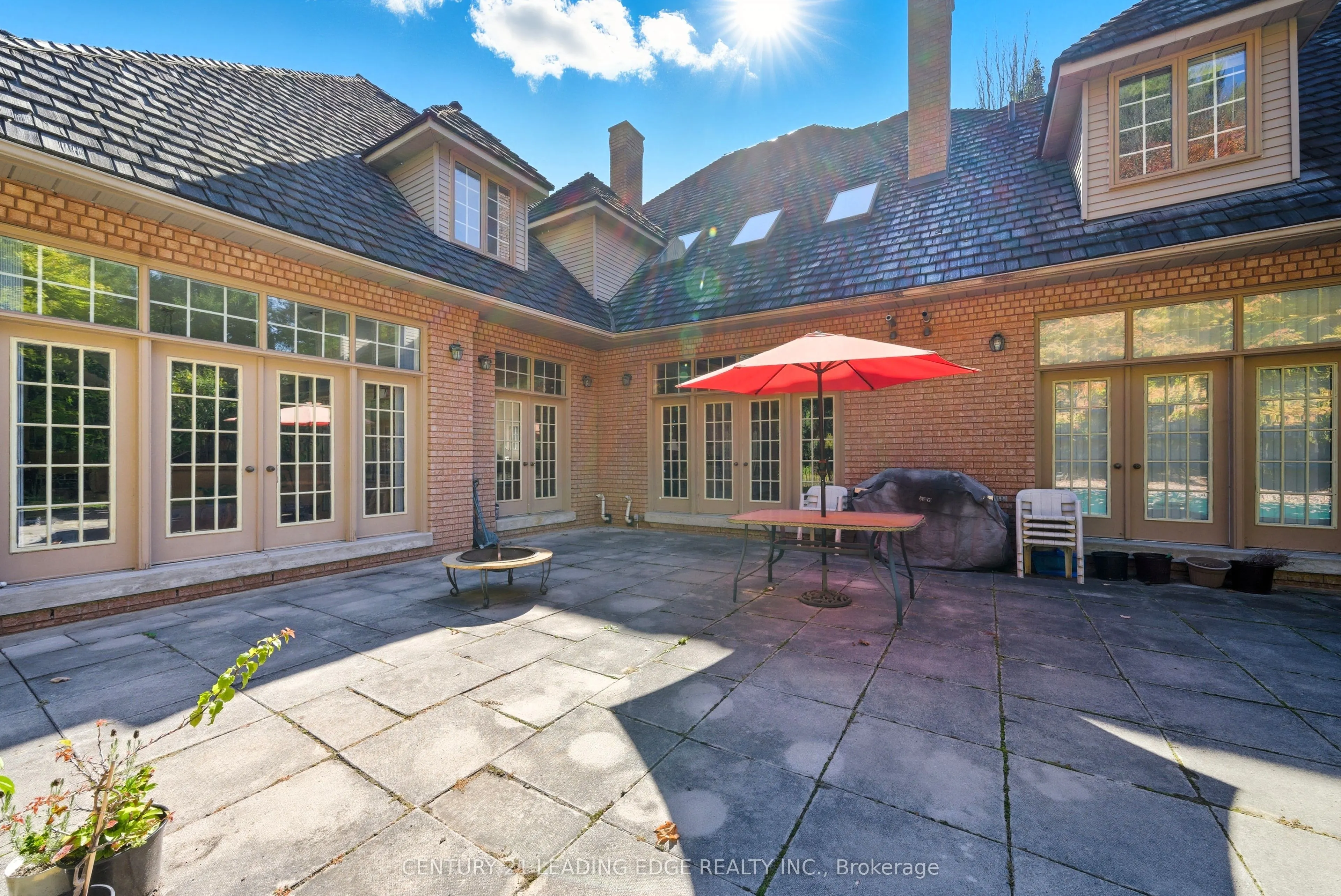 8 Bunhill Court