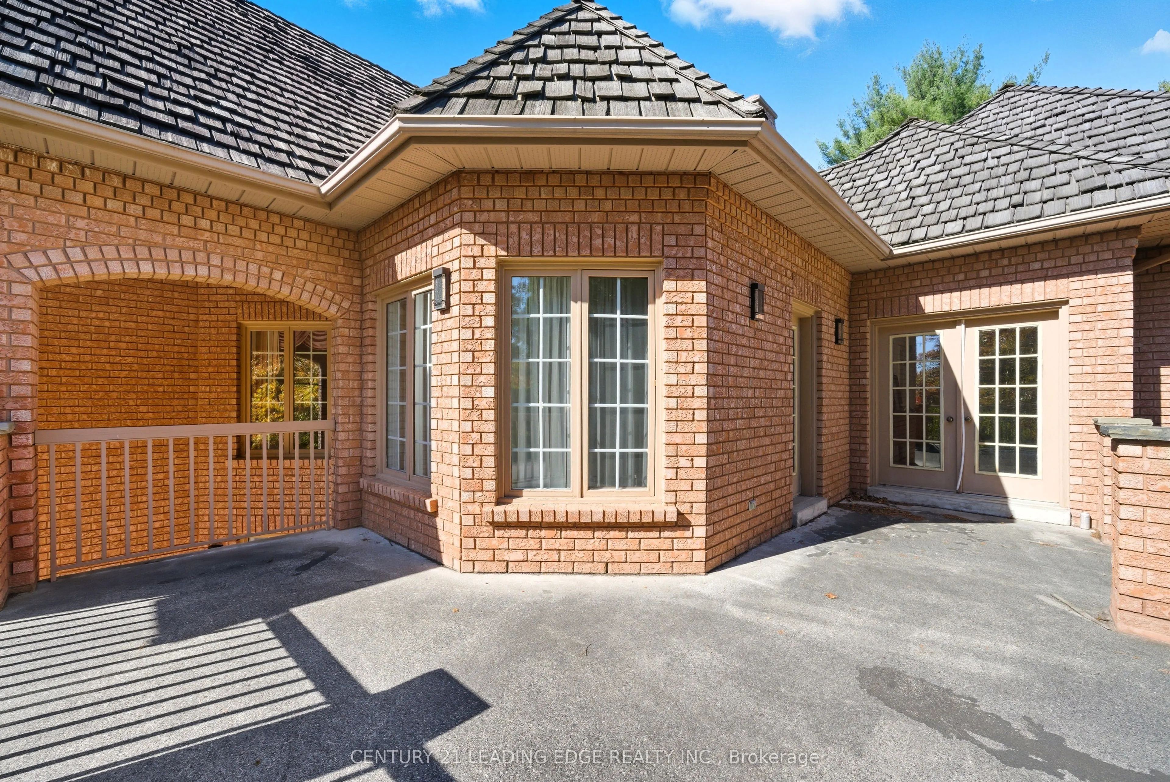 8 Bunhill Court