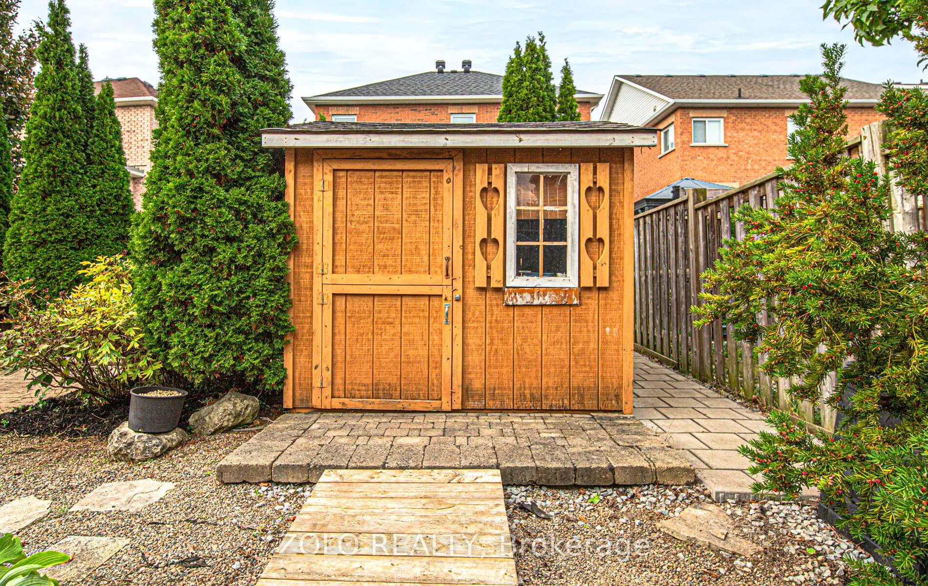 8 Covington Drive