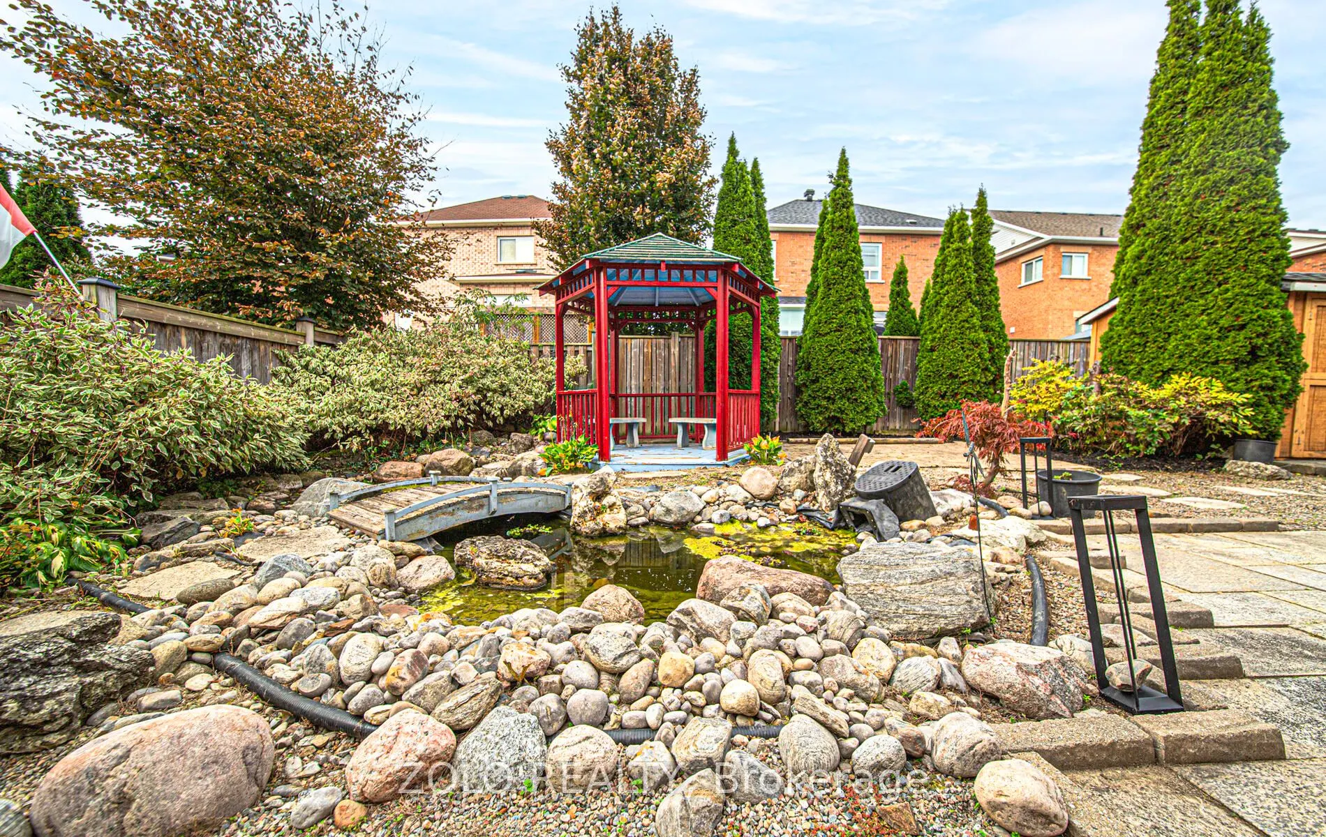 8 Covington Drive