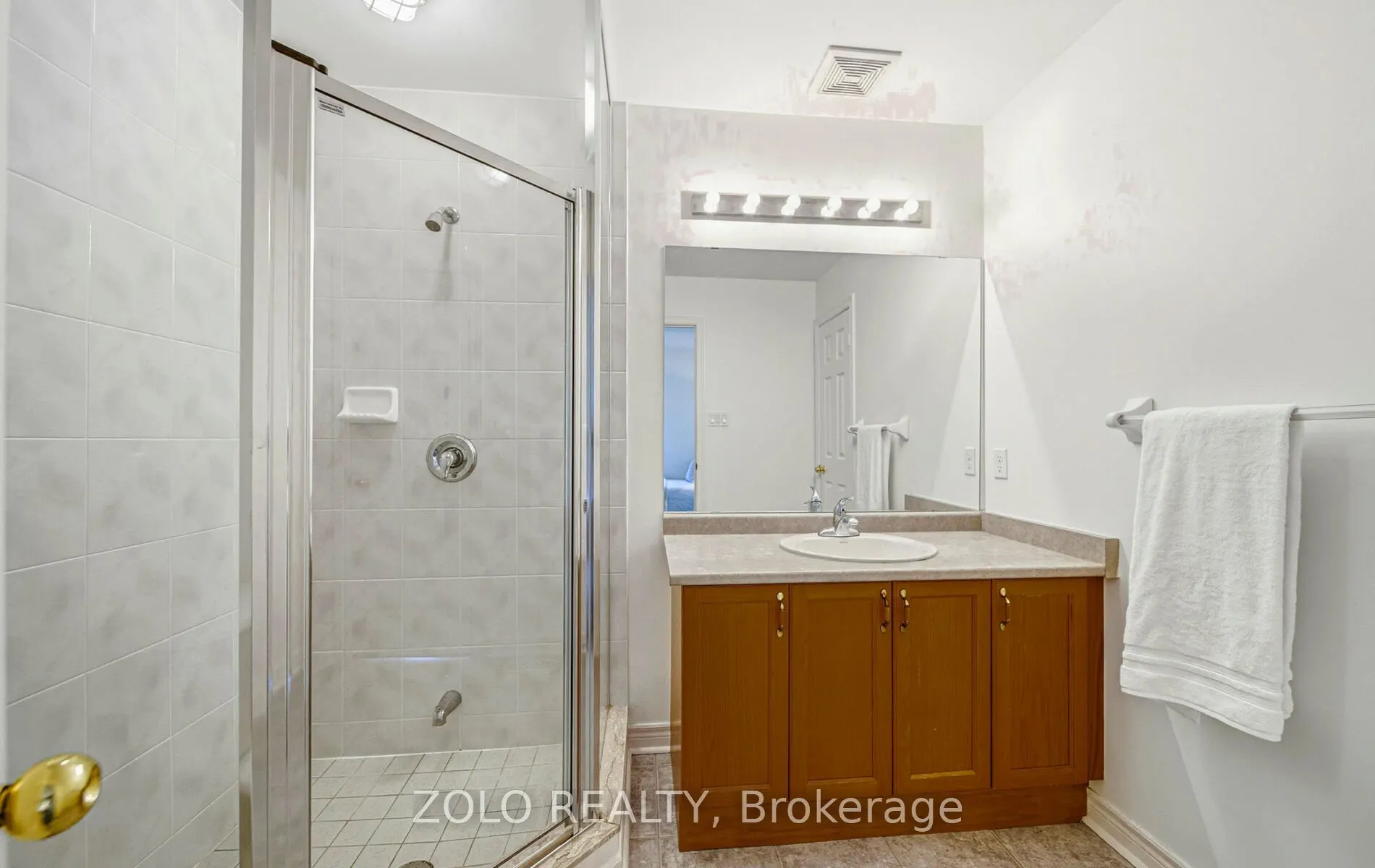 8 Covington Drive