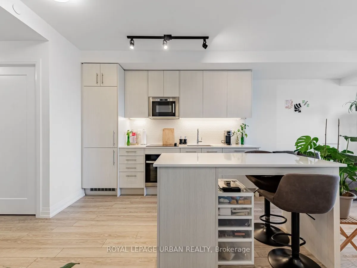 286 Main Street, #2311