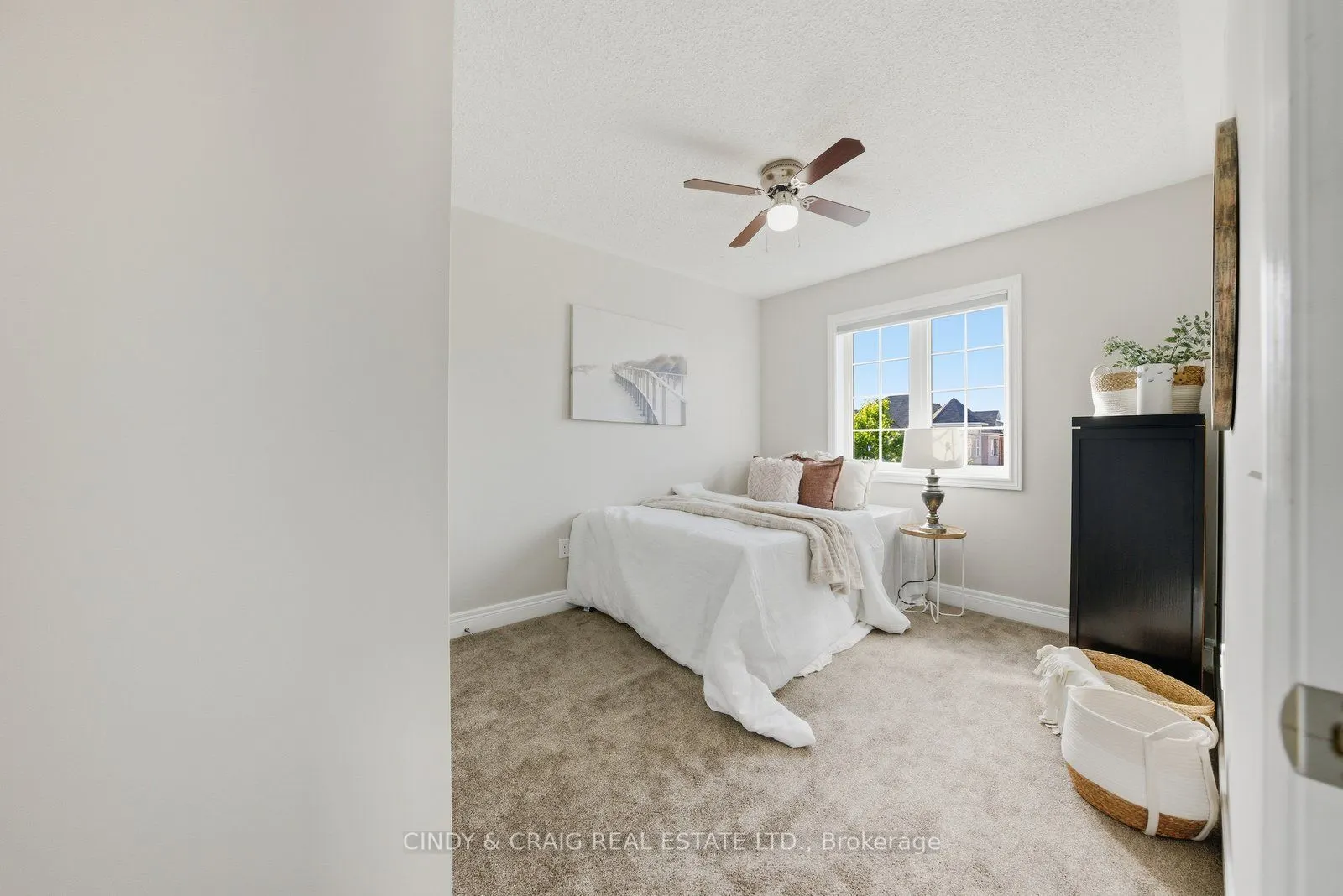 119 Dewell Crescent