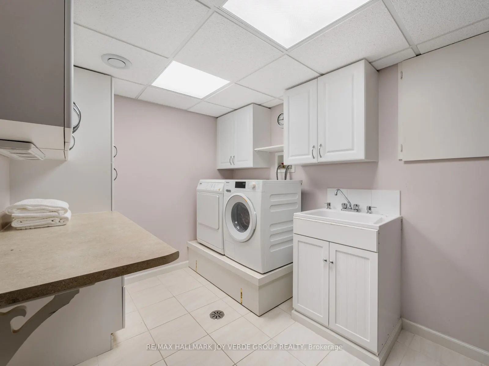 163 Courcelette Road