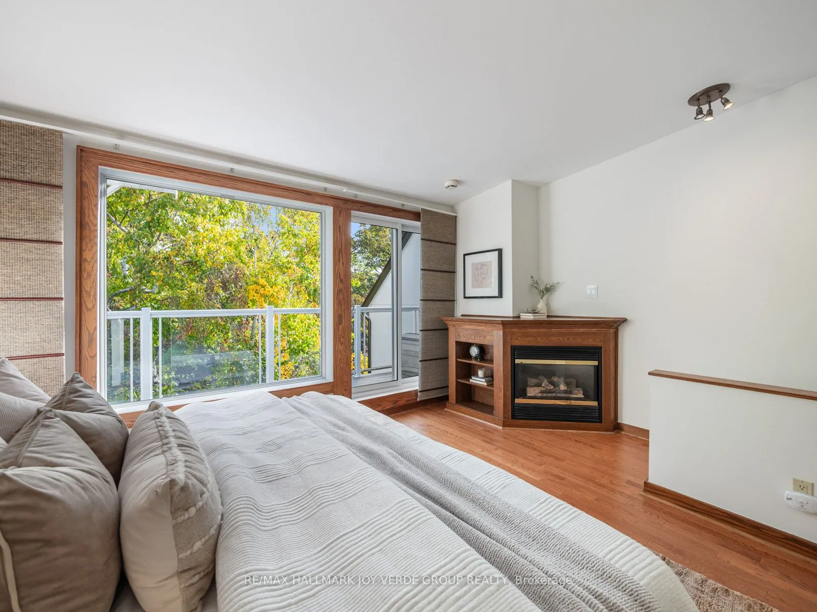 163 Courcelette Road