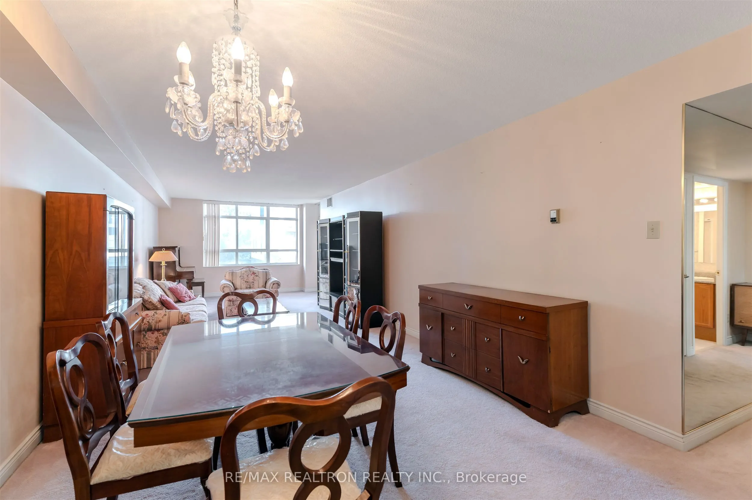 1091 Kingston Road, #429