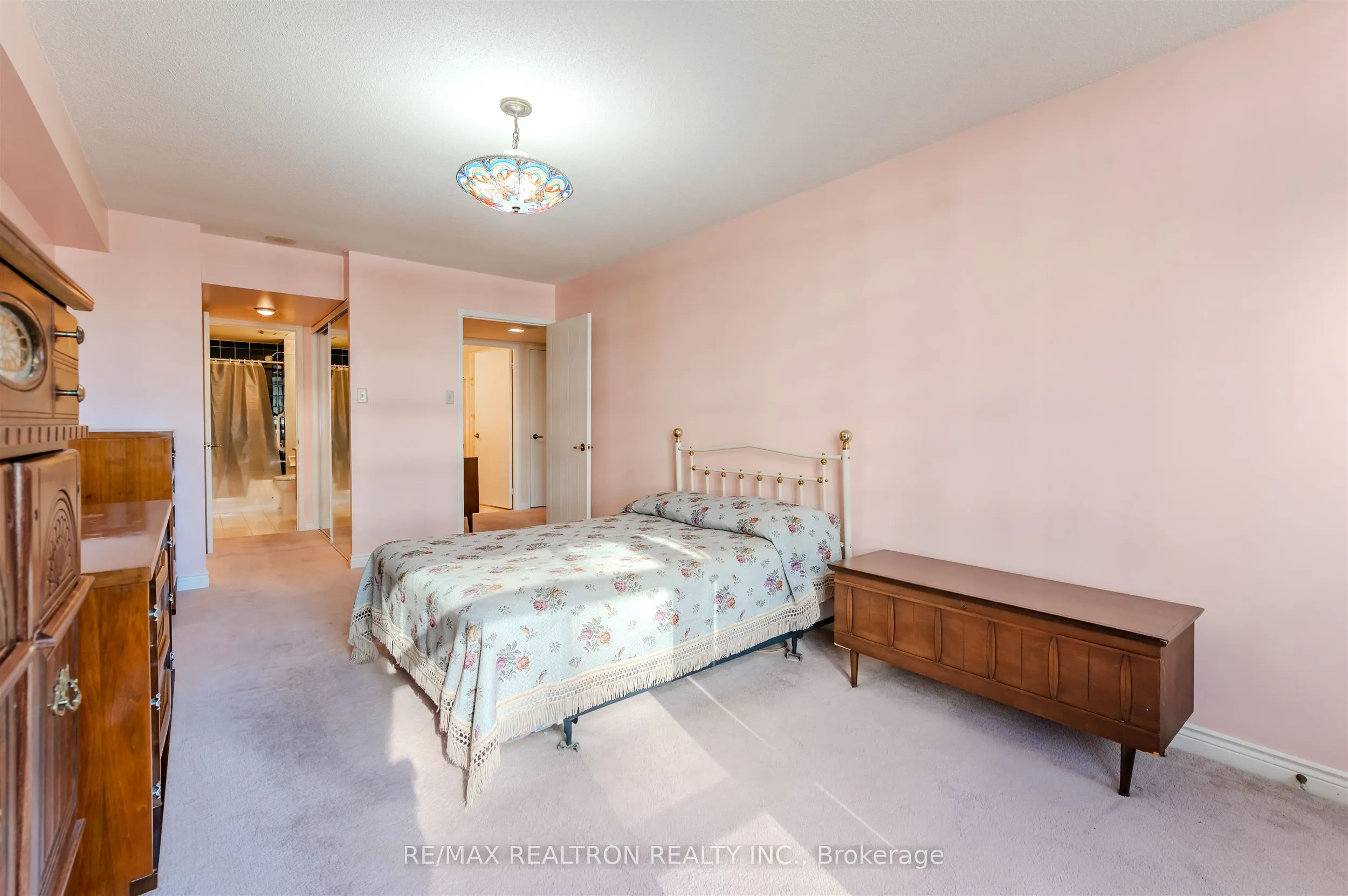 1091 Kingston Road, #429