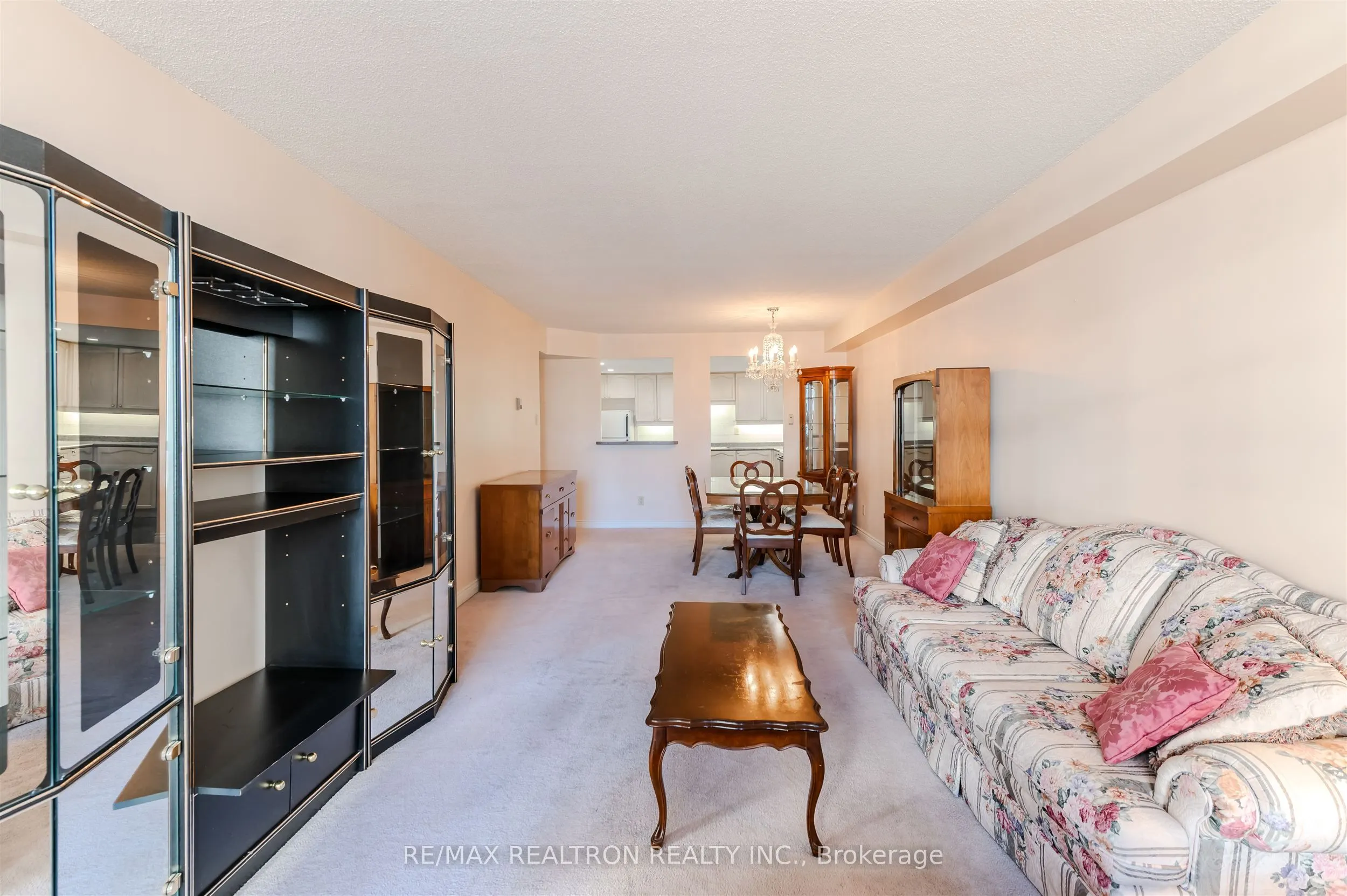 1091 Kingston Road, #429