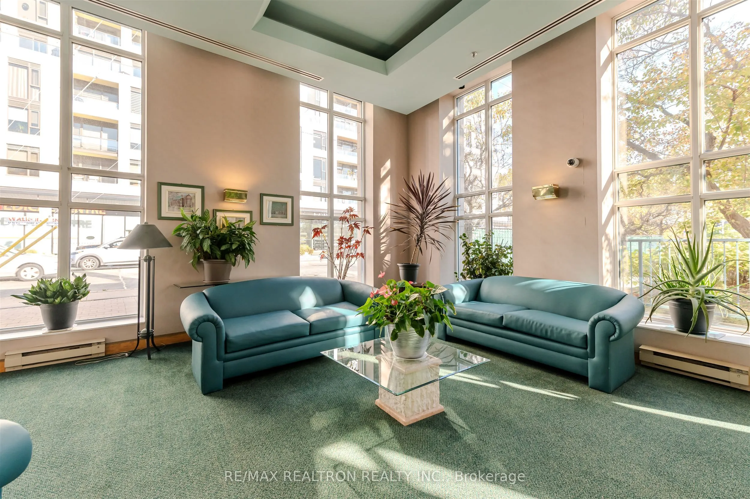 1091 Kingston Road, #429