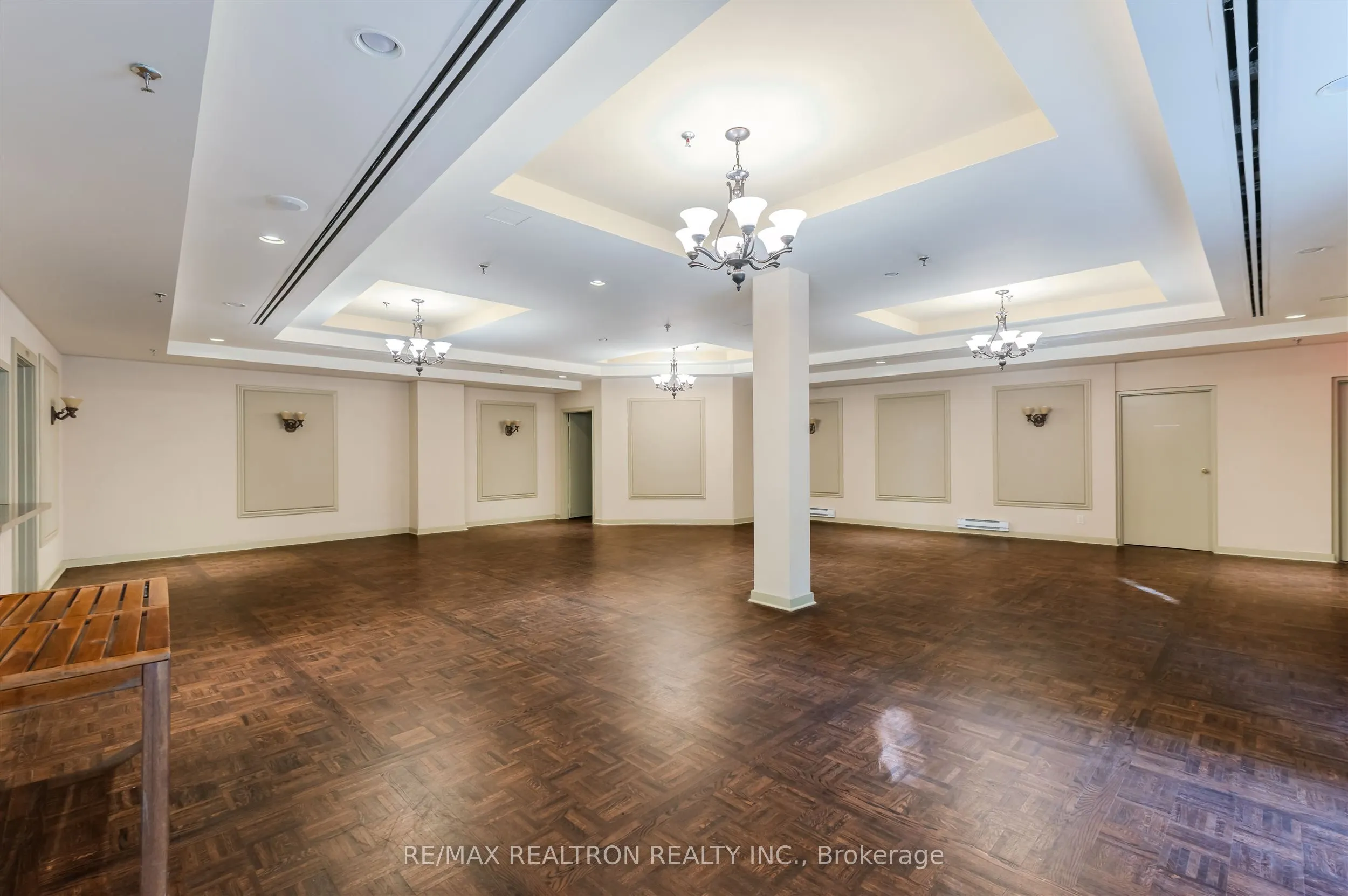 1091 Kingston Road, #429