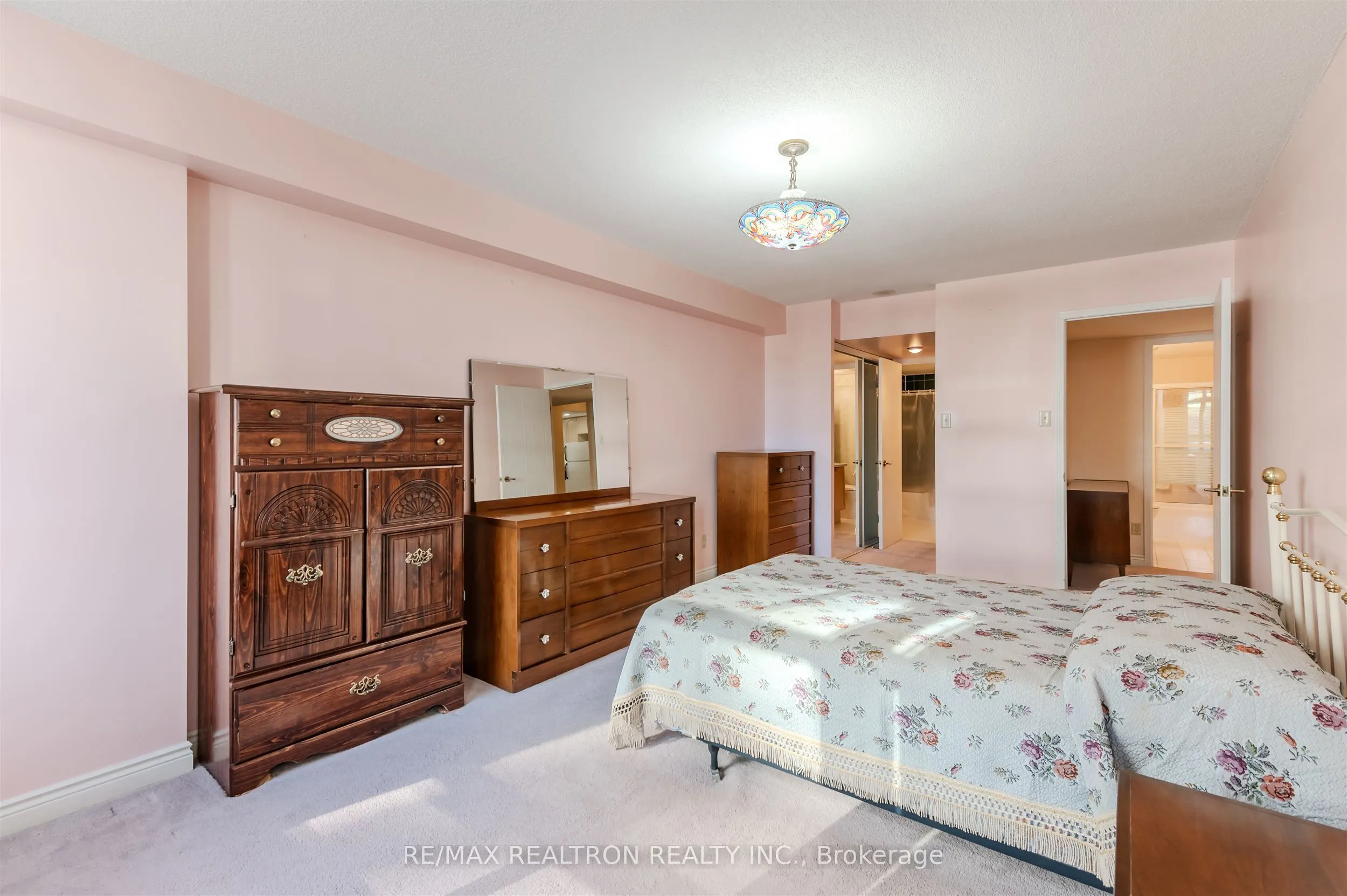 1091 Kingston Road, #429