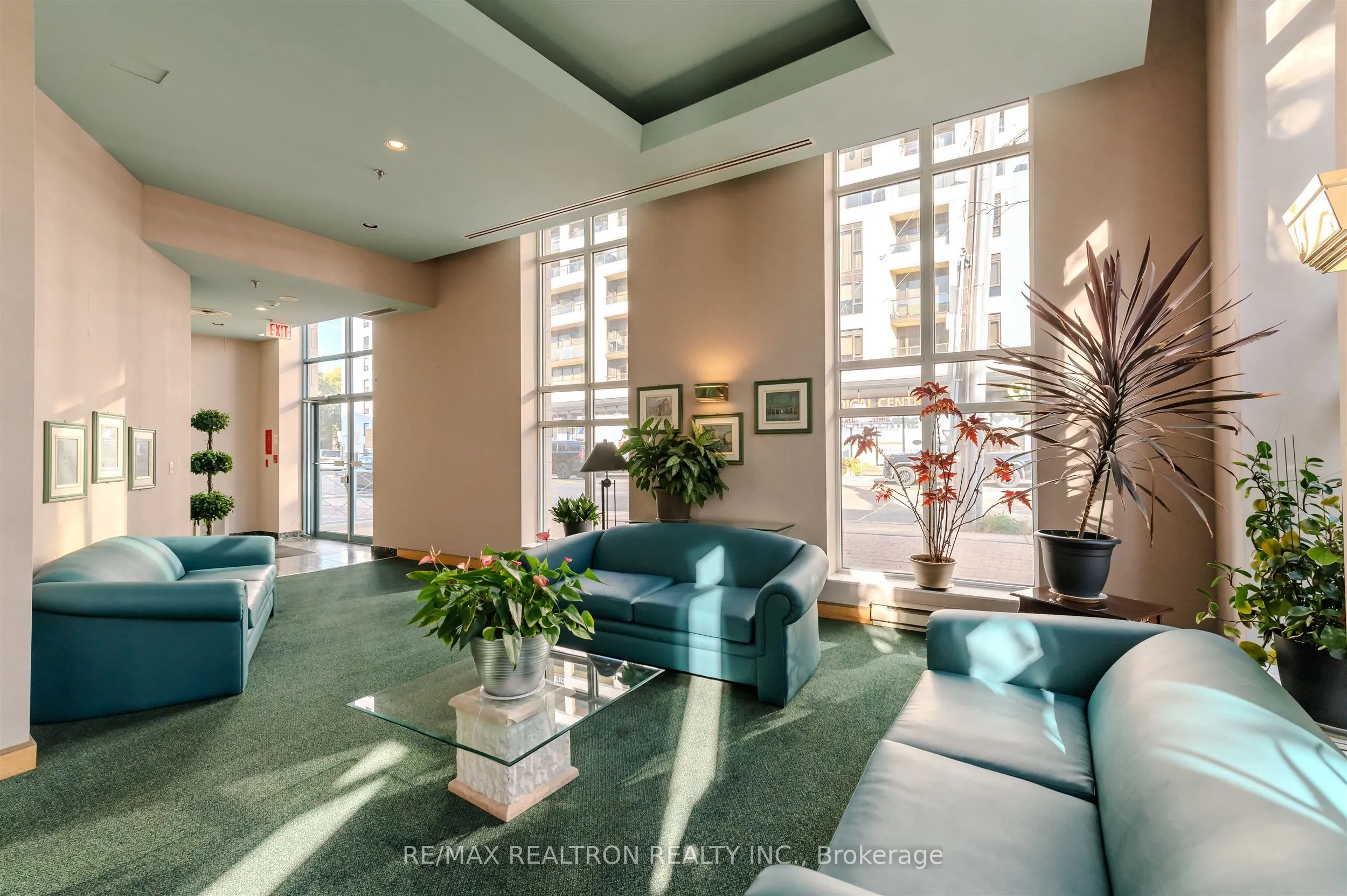 1091 Kingston Road, #429