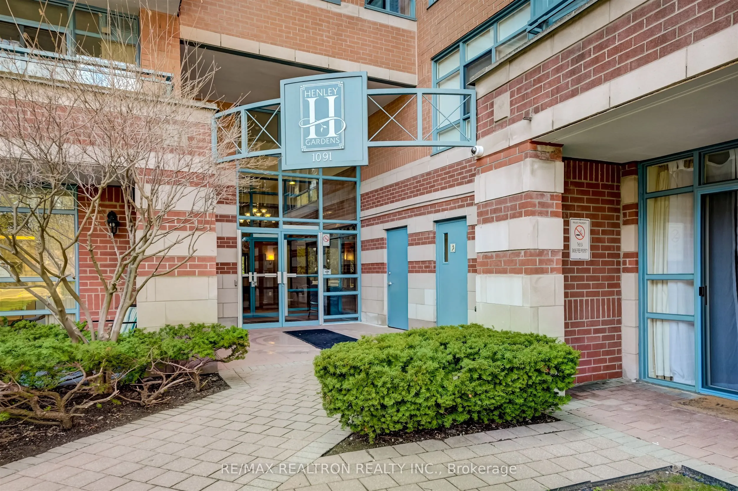 1091 Kingston Road, #429