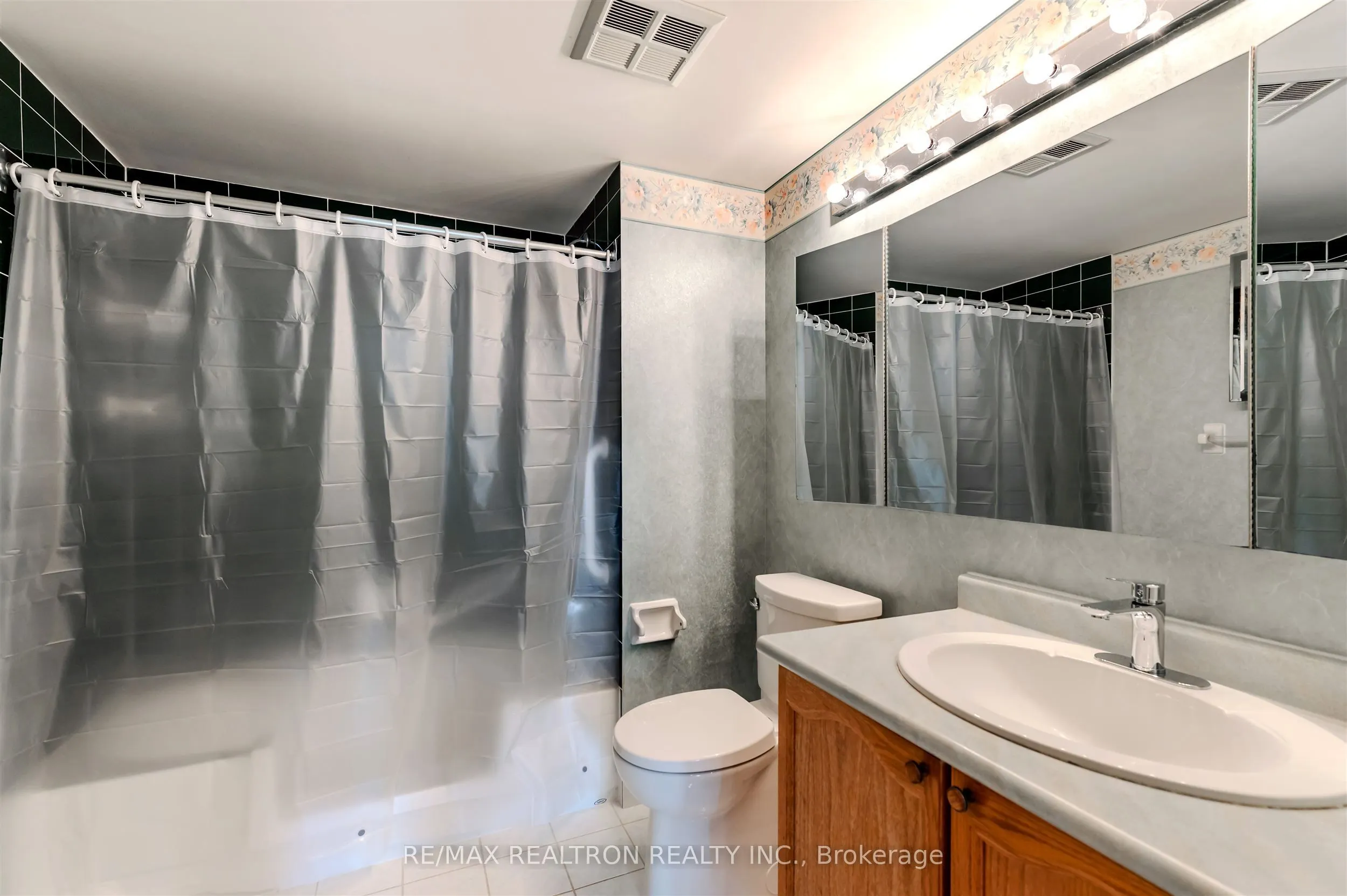 1091 Kingston Road, #429