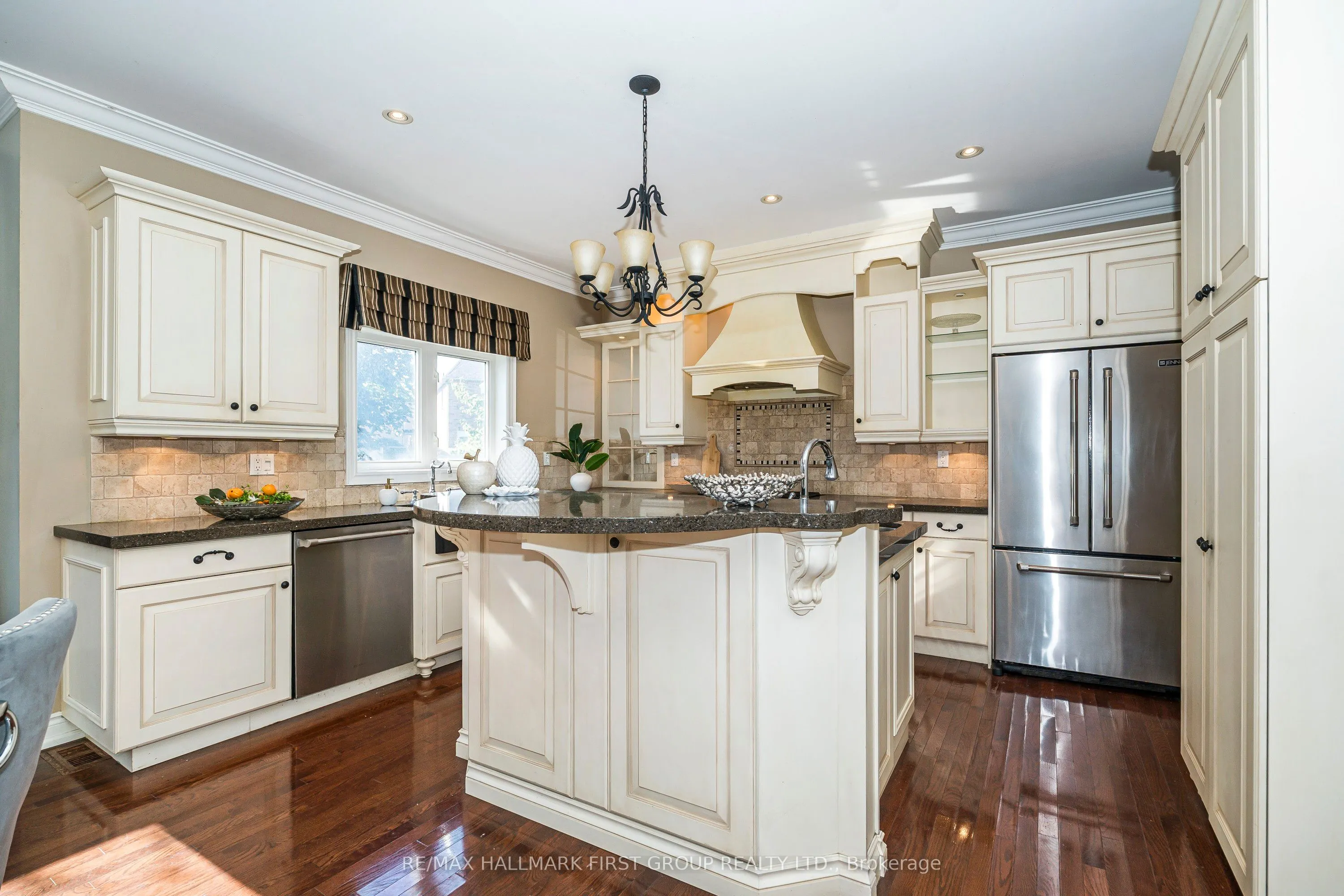 24 Portelli Crescent
