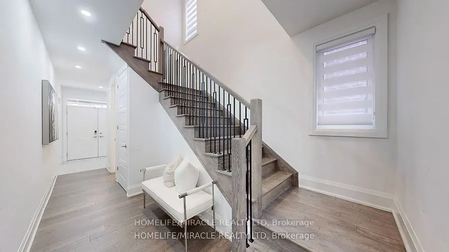 2849 Foxden Square