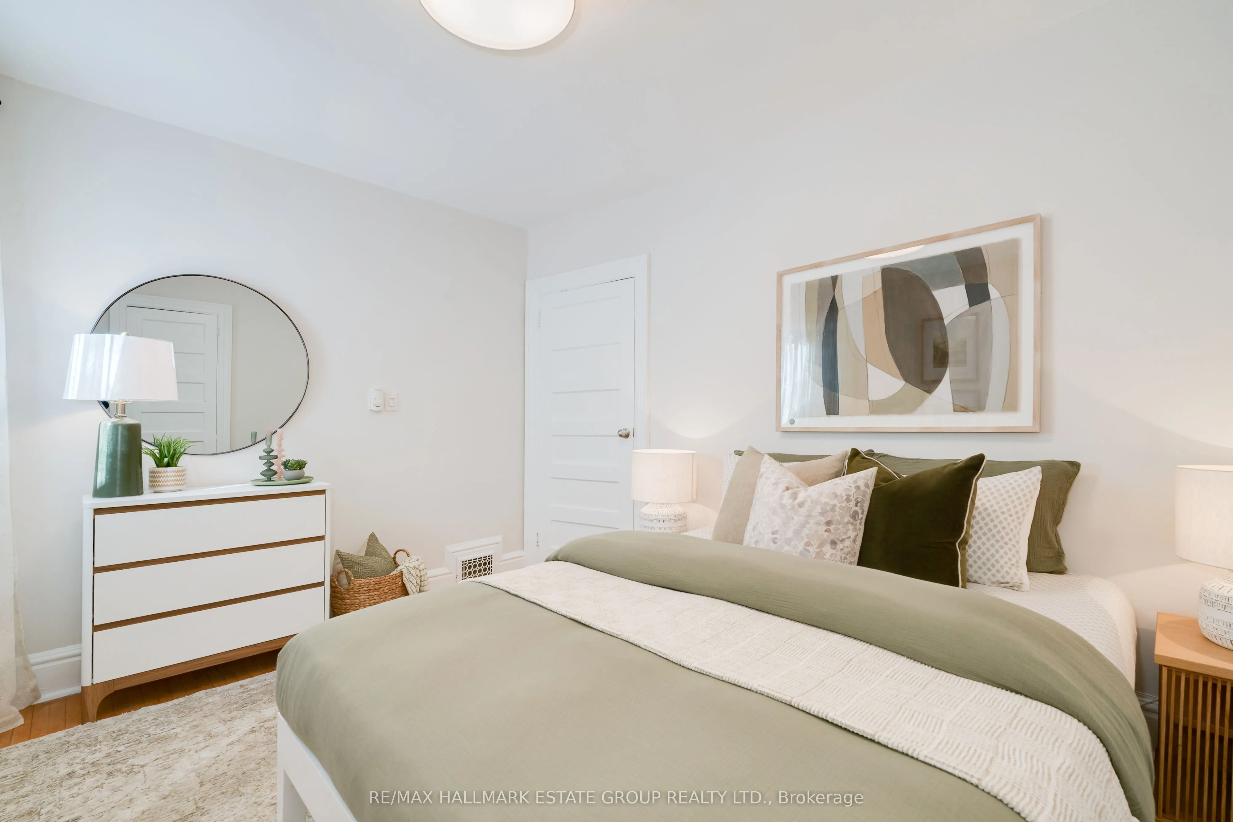 4 Riverdale Avenue