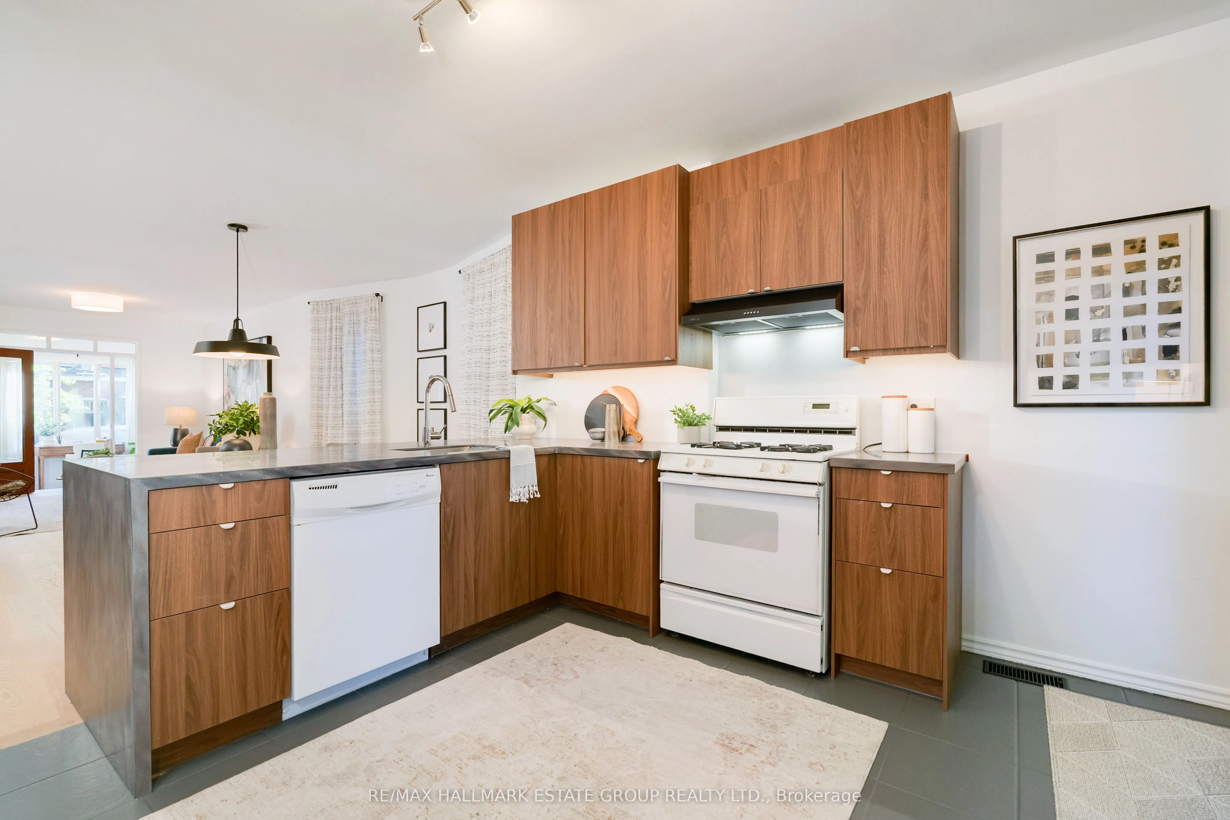 4 Riverdale Avenue