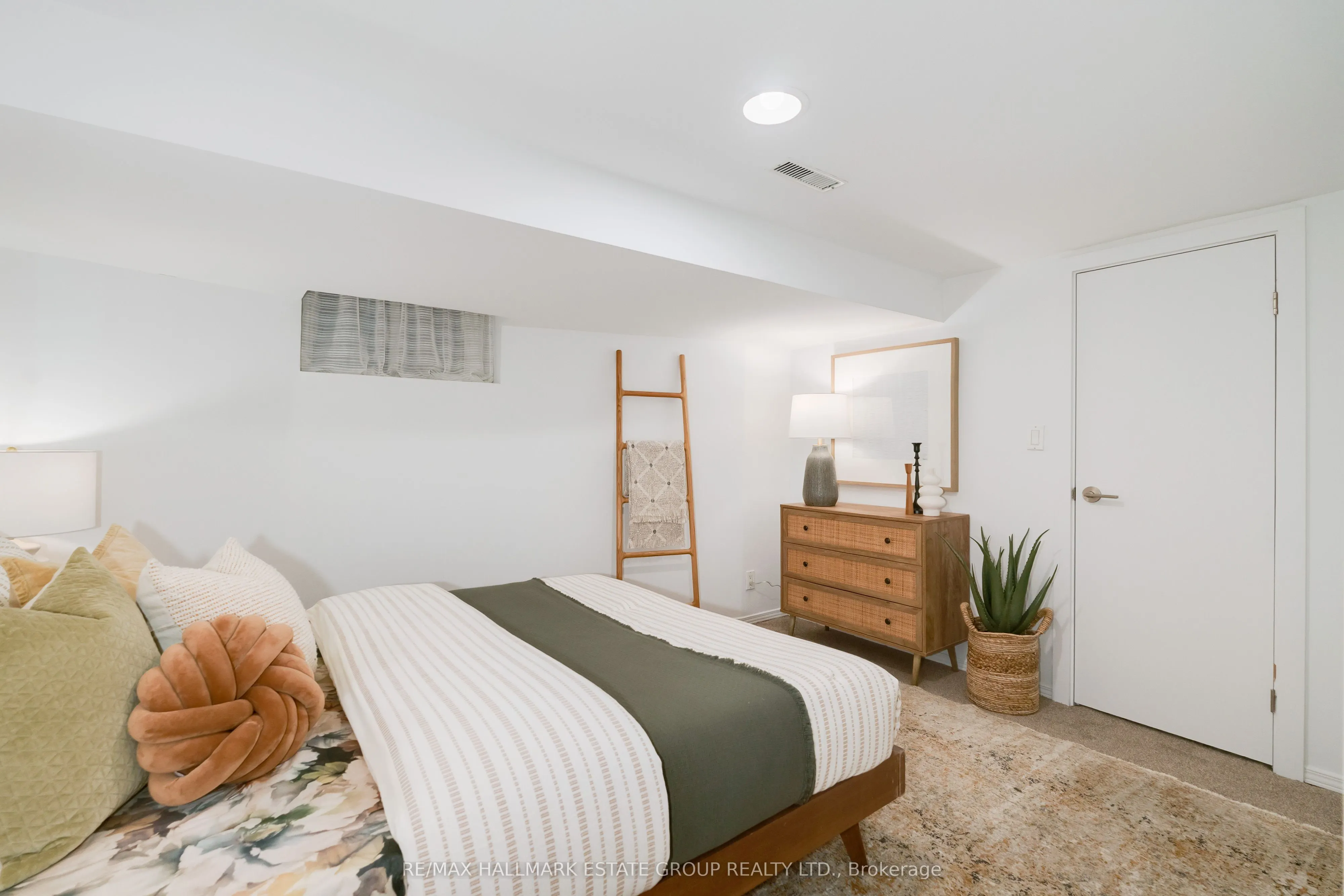4 Riverdale Avenue
