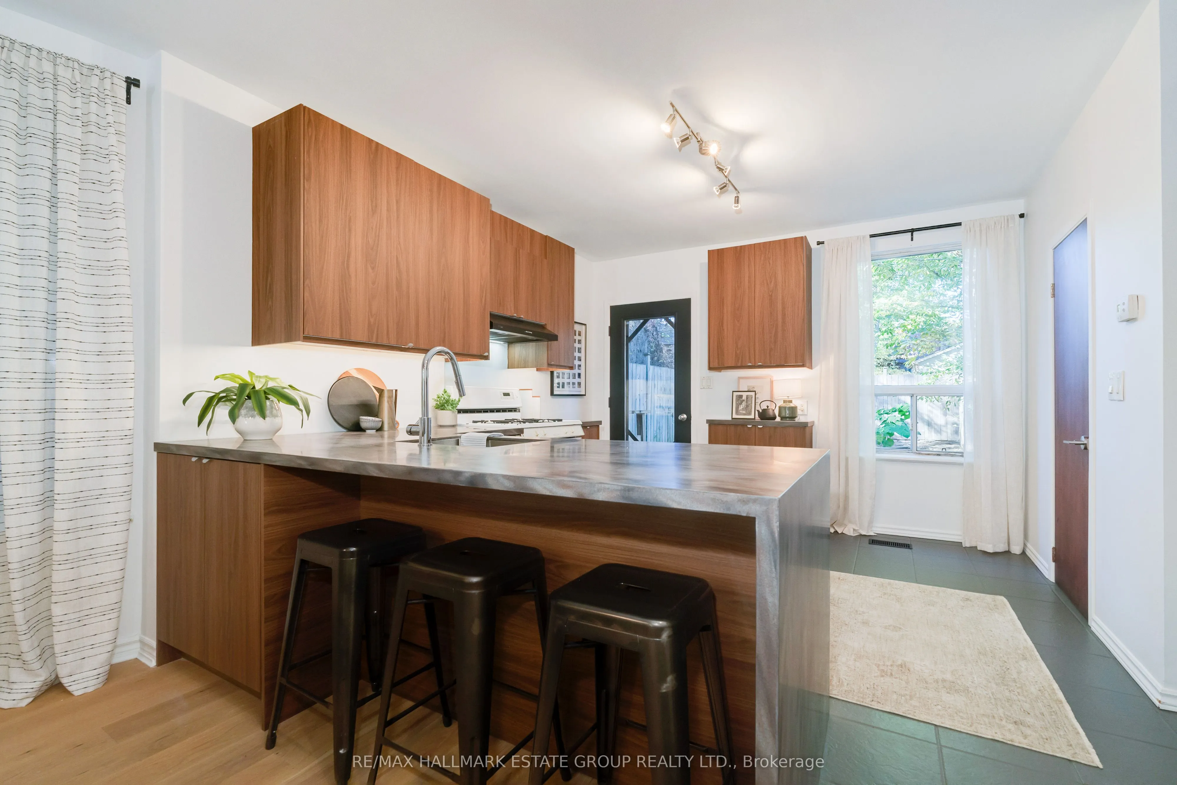 4 Riverdale Avenue